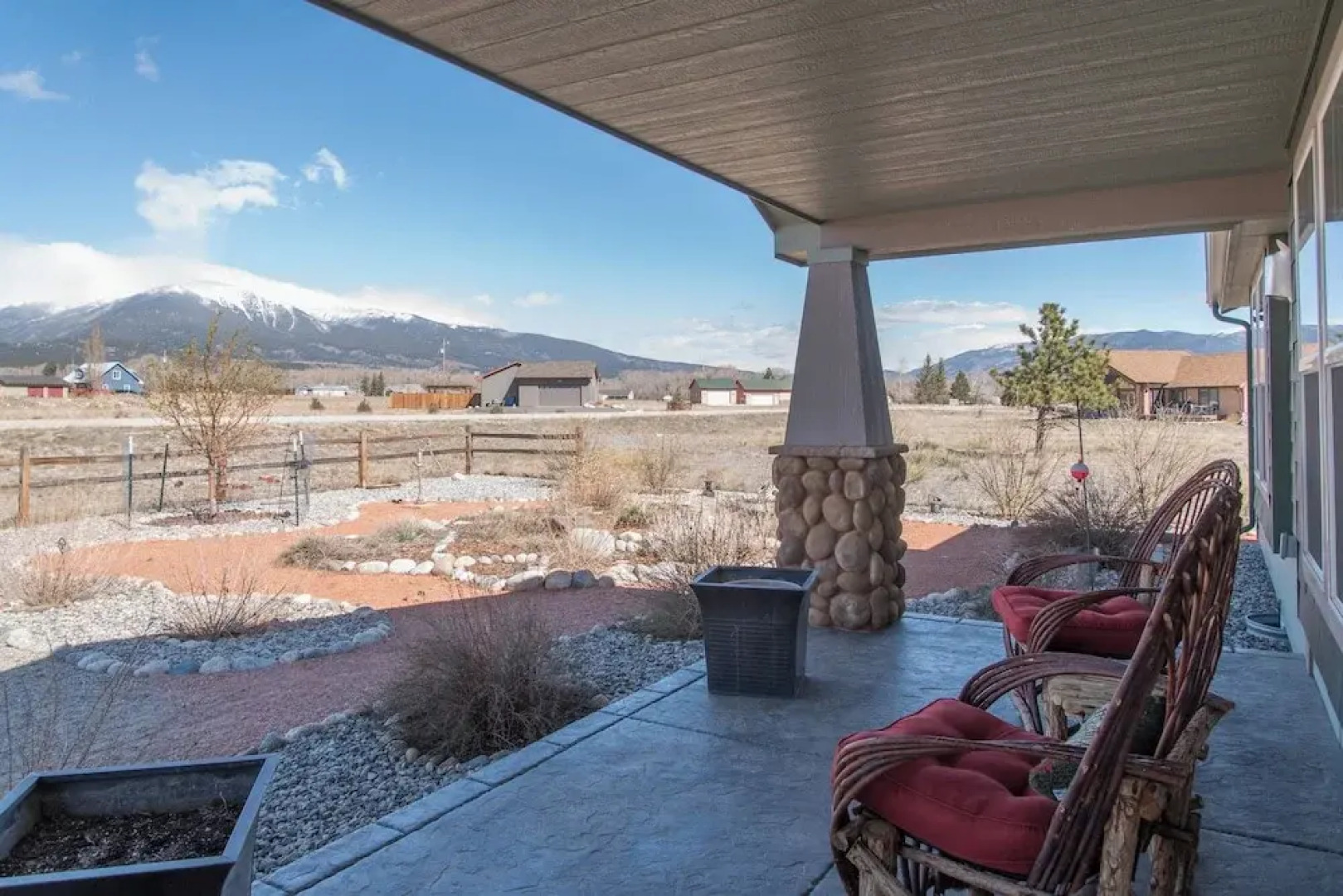 'the Fishing House' Buena Vista Home w/ Mtn Views!