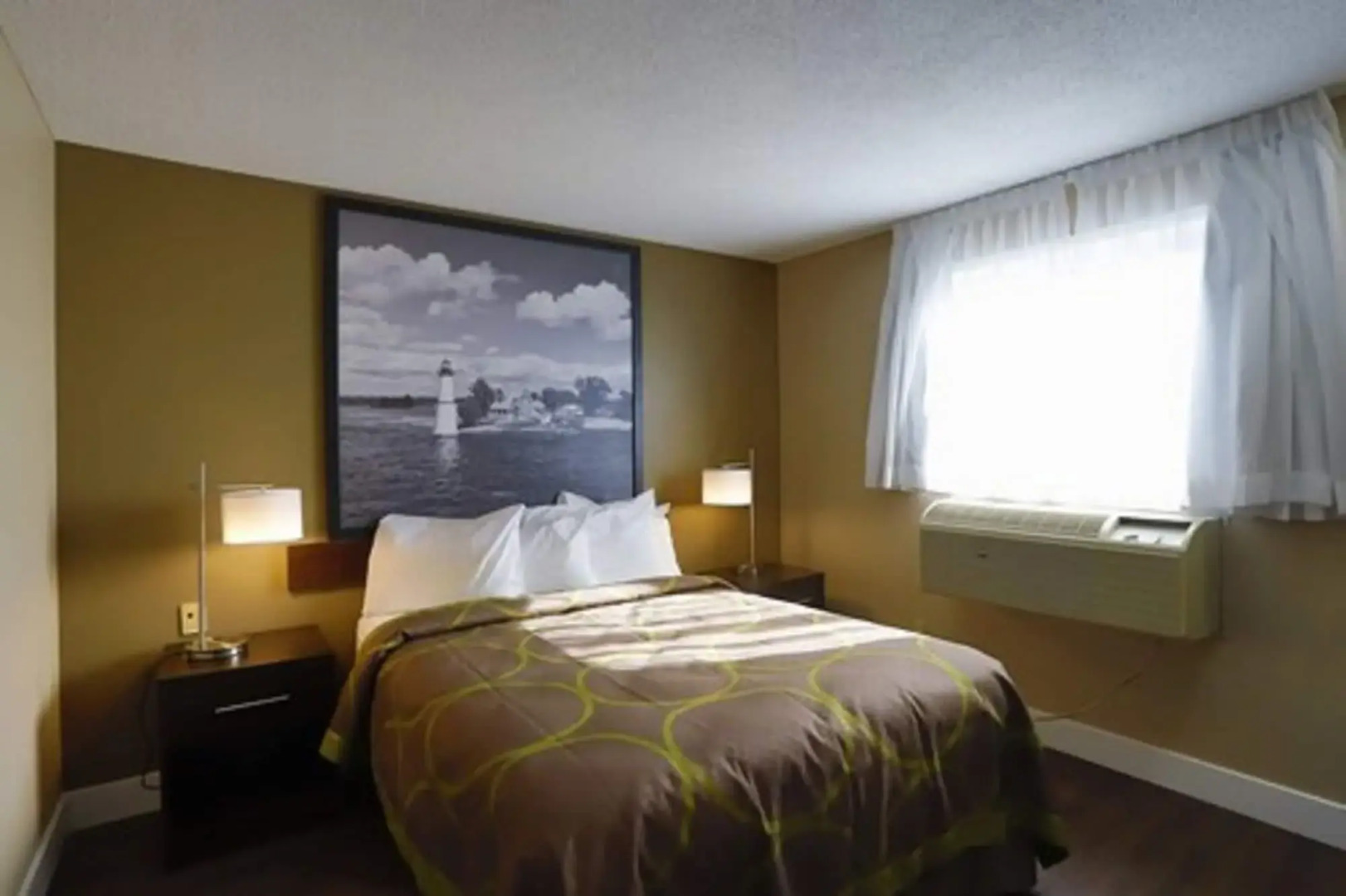 Super 8 Ajax/Toronto On