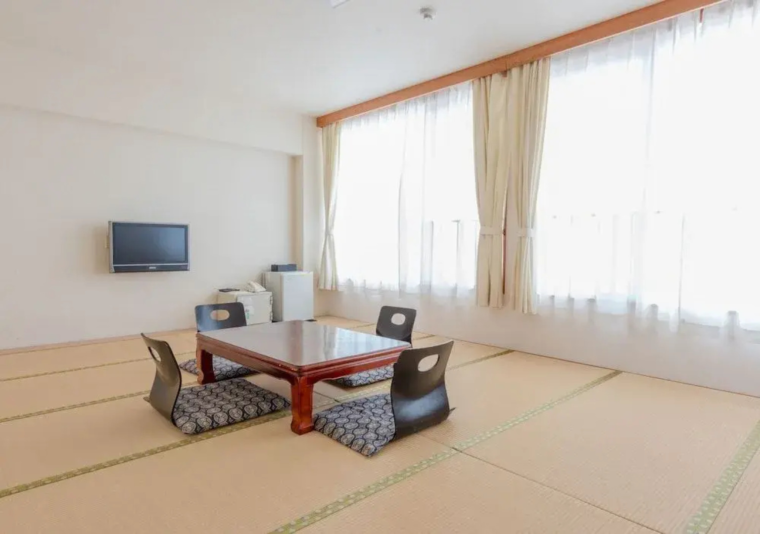 Lakeside Hot Spring Hotel Kunibiki