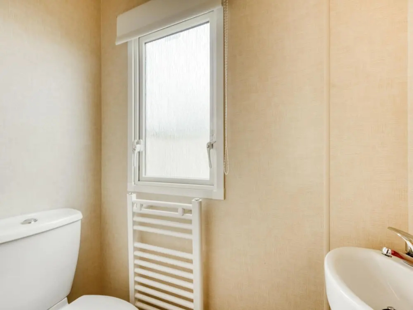 Gorgeous Home in Hastings With Sea Nearby