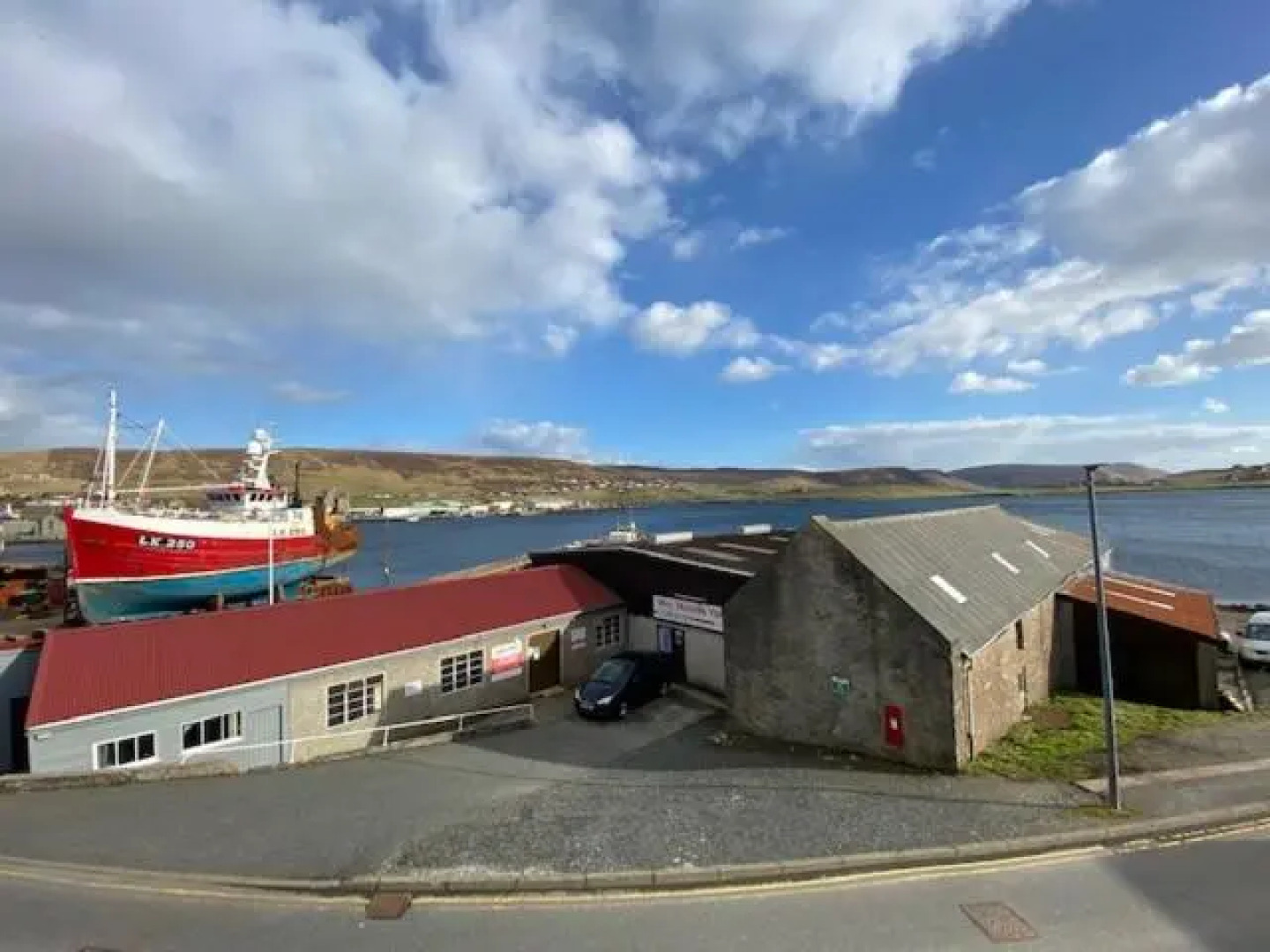 Scalloway, Waterside 2-bed, 2-ensuite apartment, great views