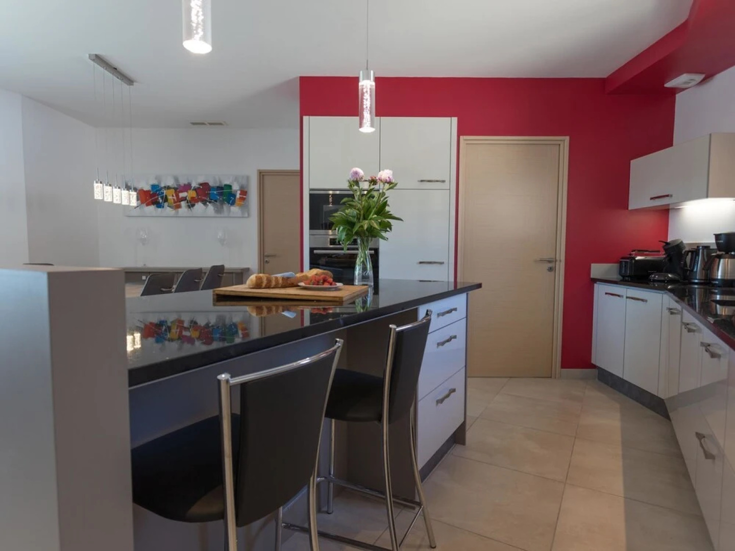 Luxurious Villa Near River in Cesseras