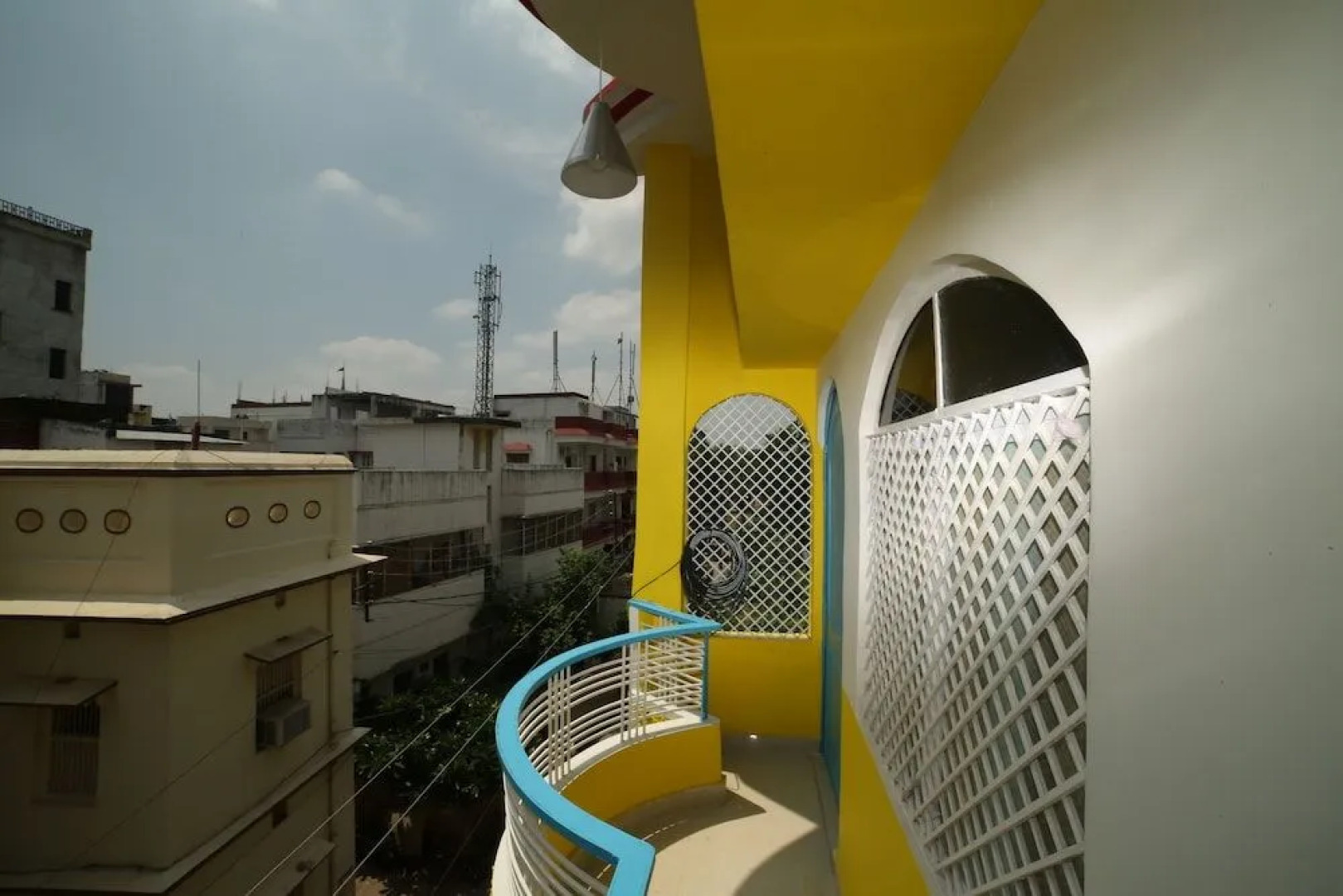 Roadhouse Hostel Varanasi