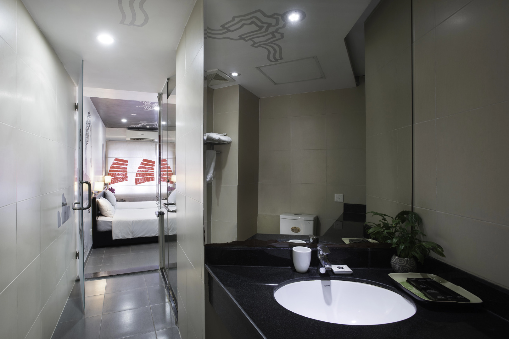 Thang Long Espana Hotel