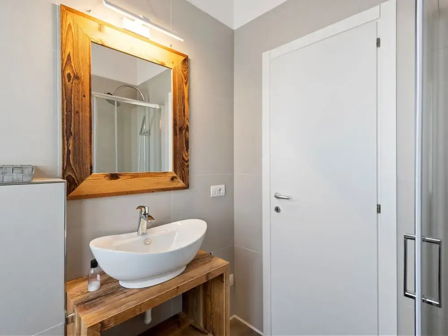 Tranquil Stay Near Lake Ledro