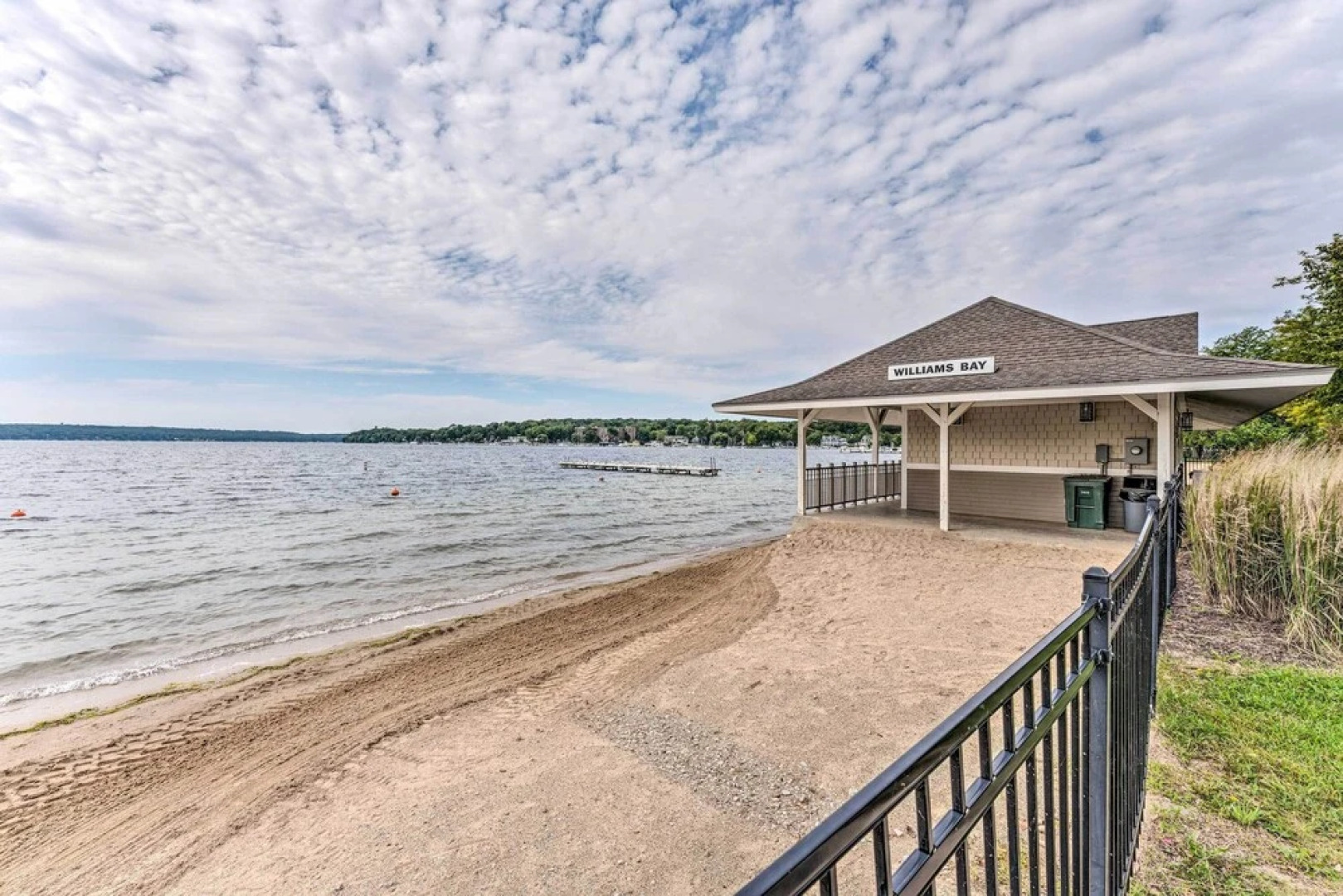 Breezy-chic Apartment - Steps to Geneva Lake!