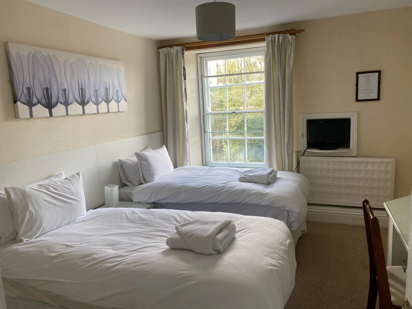 Victoria Hotel Menai Bridge