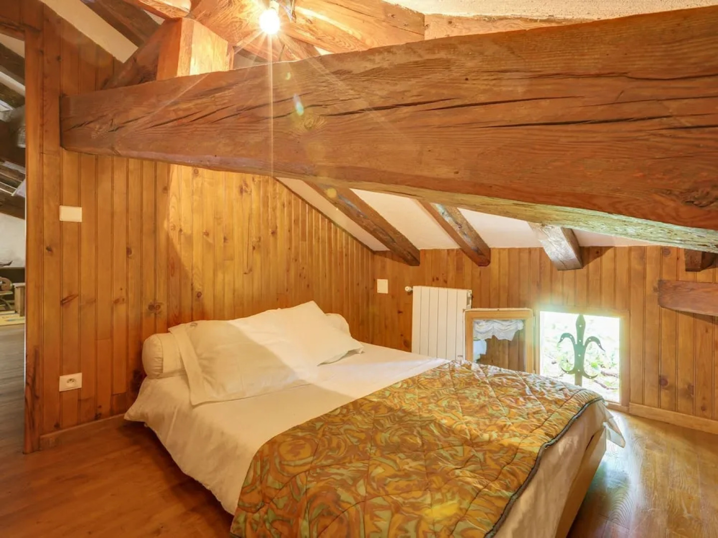 Holiday Home in Laluque with Terrace, Garden And Barbecue