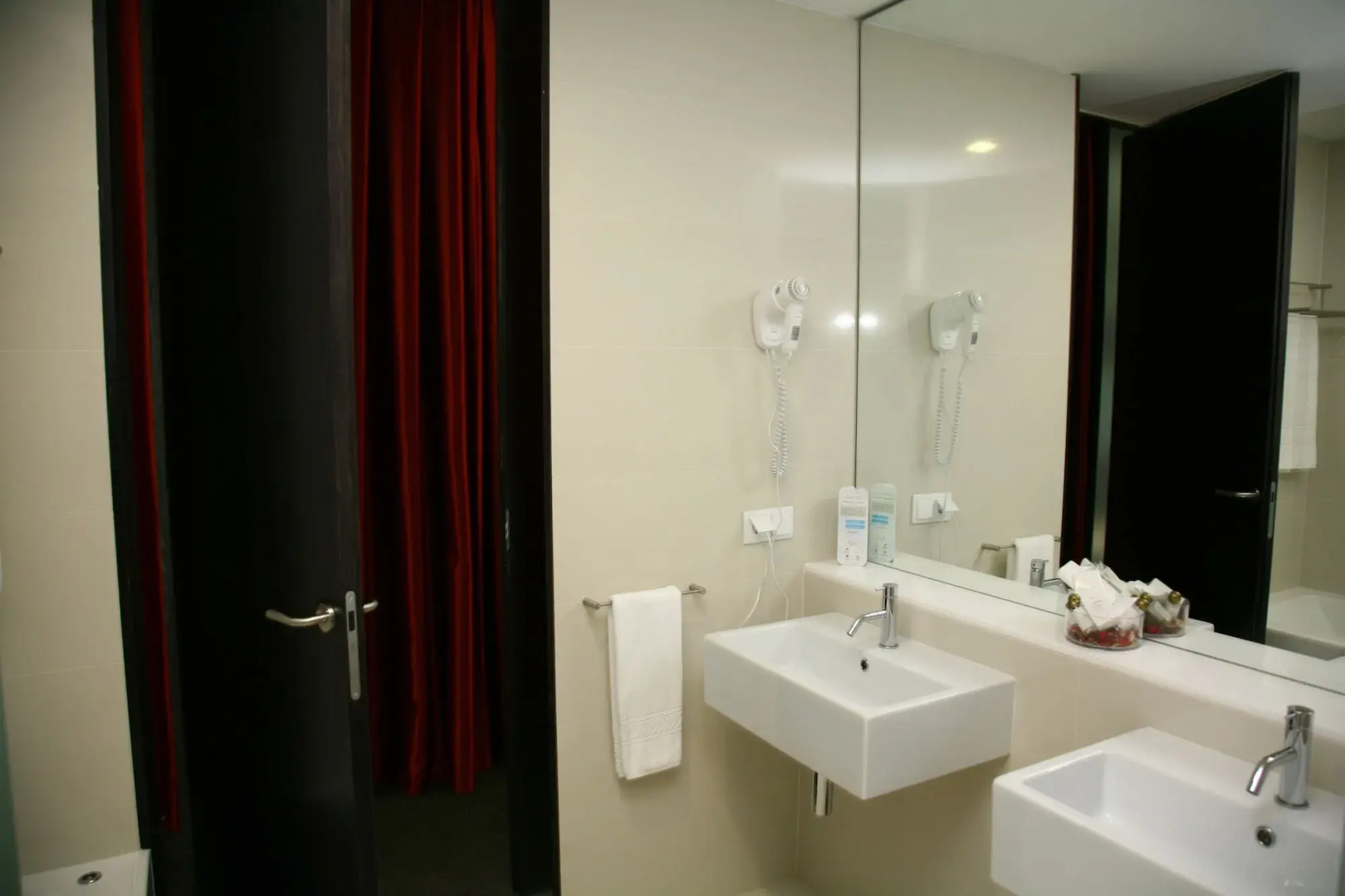 Axis Viana Business & SPA Hotel