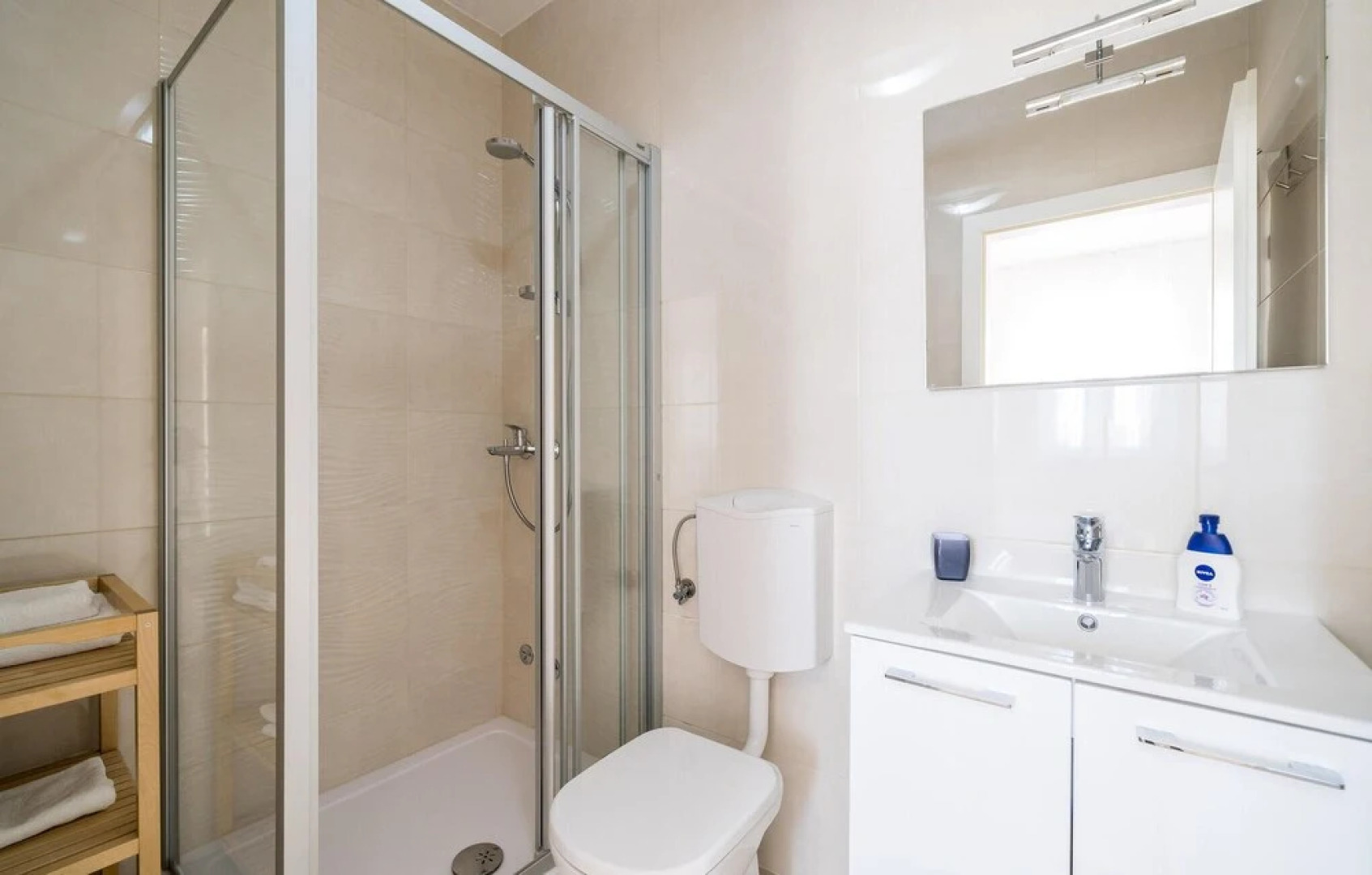 Stunning Home in Sipanska Luka With 6 Bedrooms, Wifi and Outdoor Swimming Pool