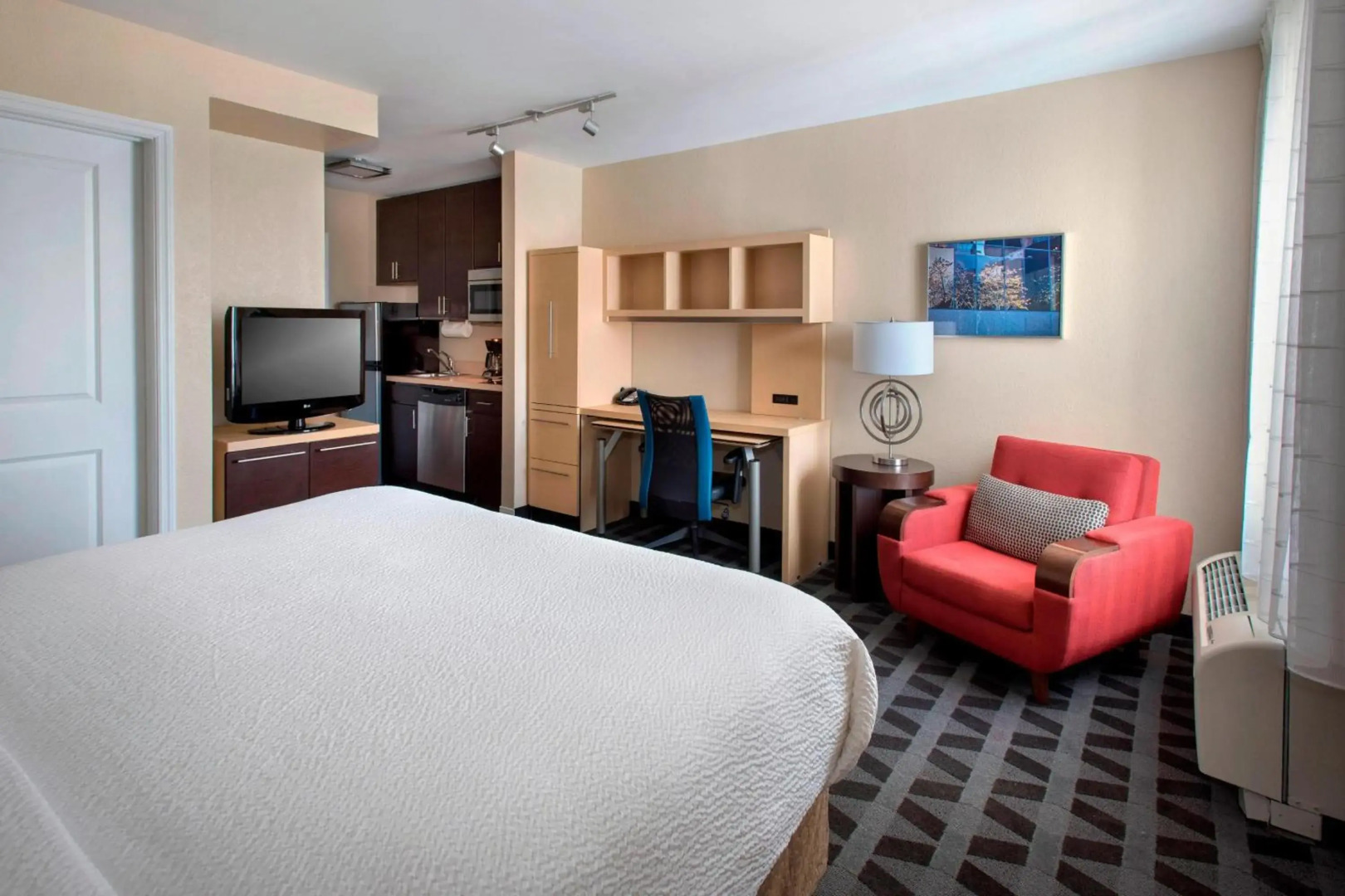 TownePlace Suites by Marriott Republic Airport Long Island