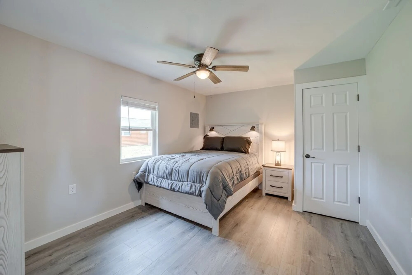 Waterfront Grove Retreat w/ Dock: 'cedar Ridge'