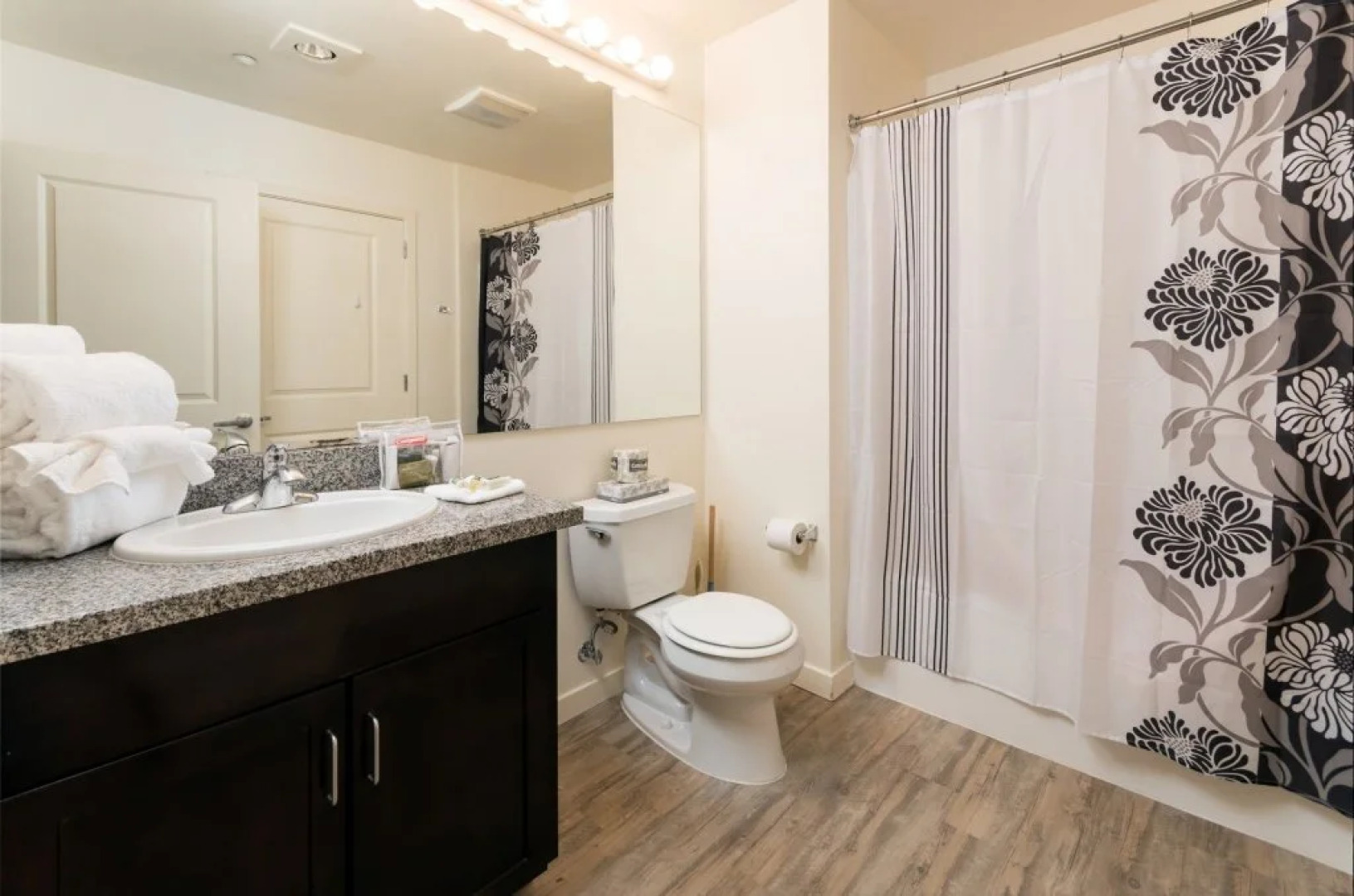 Global Luxury Suites at Mission Rock