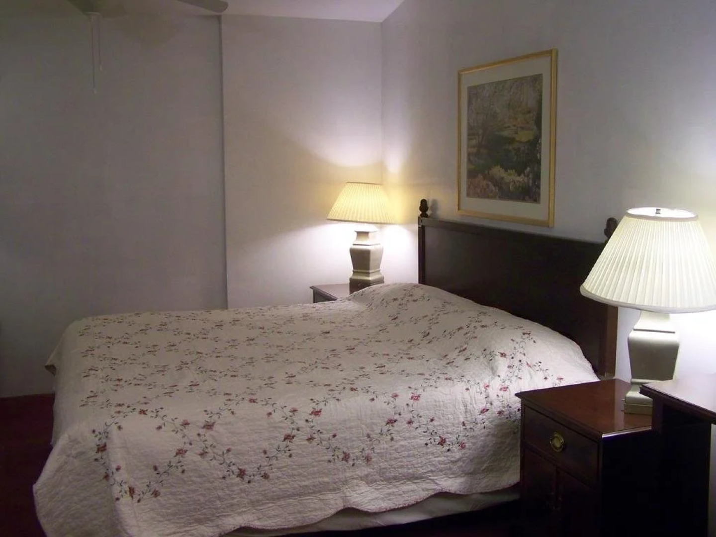 Golden Knight Inn and Suites