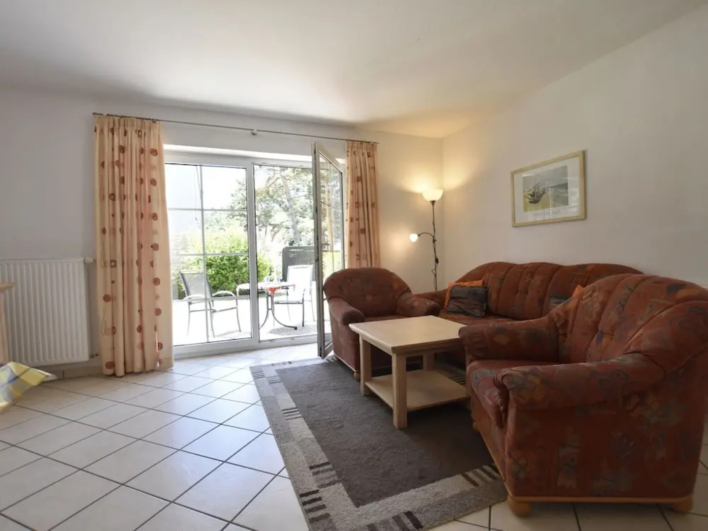 Spacious Apartment with Terrace in Dierhagen