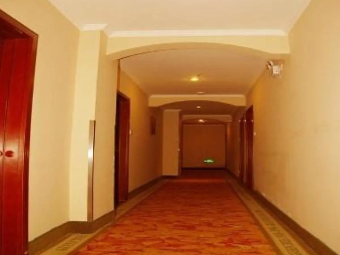 GreenTree Inn Anhui Luan Shouxian Dinghu Avenue Express Hotel