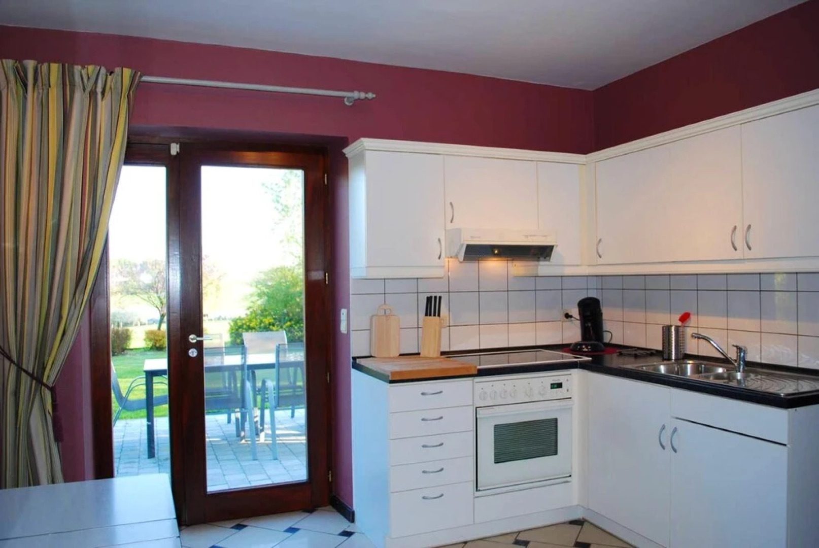 House With 5 Bedrooms in Bertrix, With Enclosed Garden and Wifi