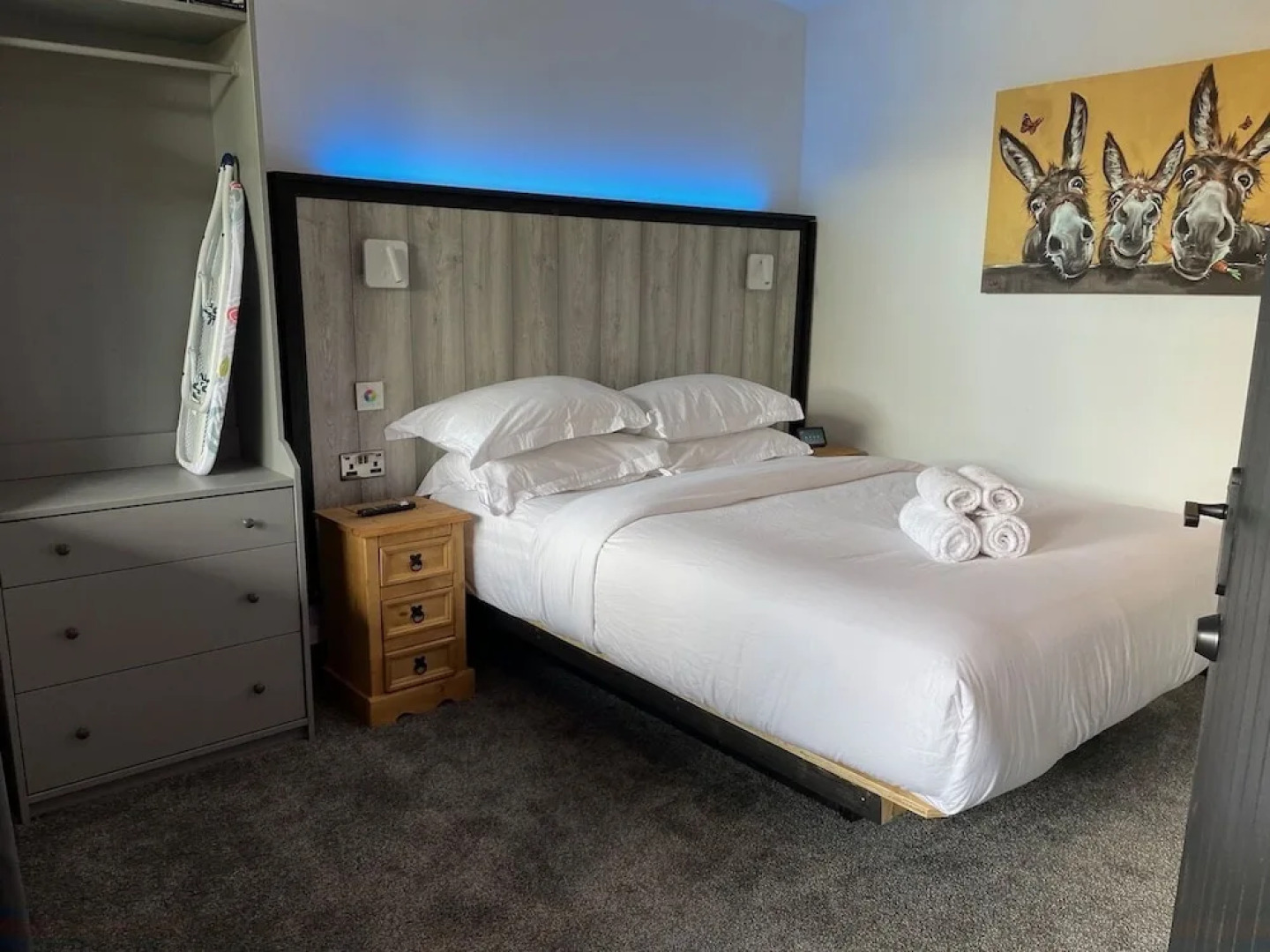 The Waterfront Lodges