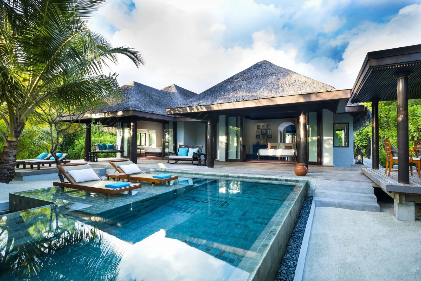 Anantara Kihavah Maldives Villas