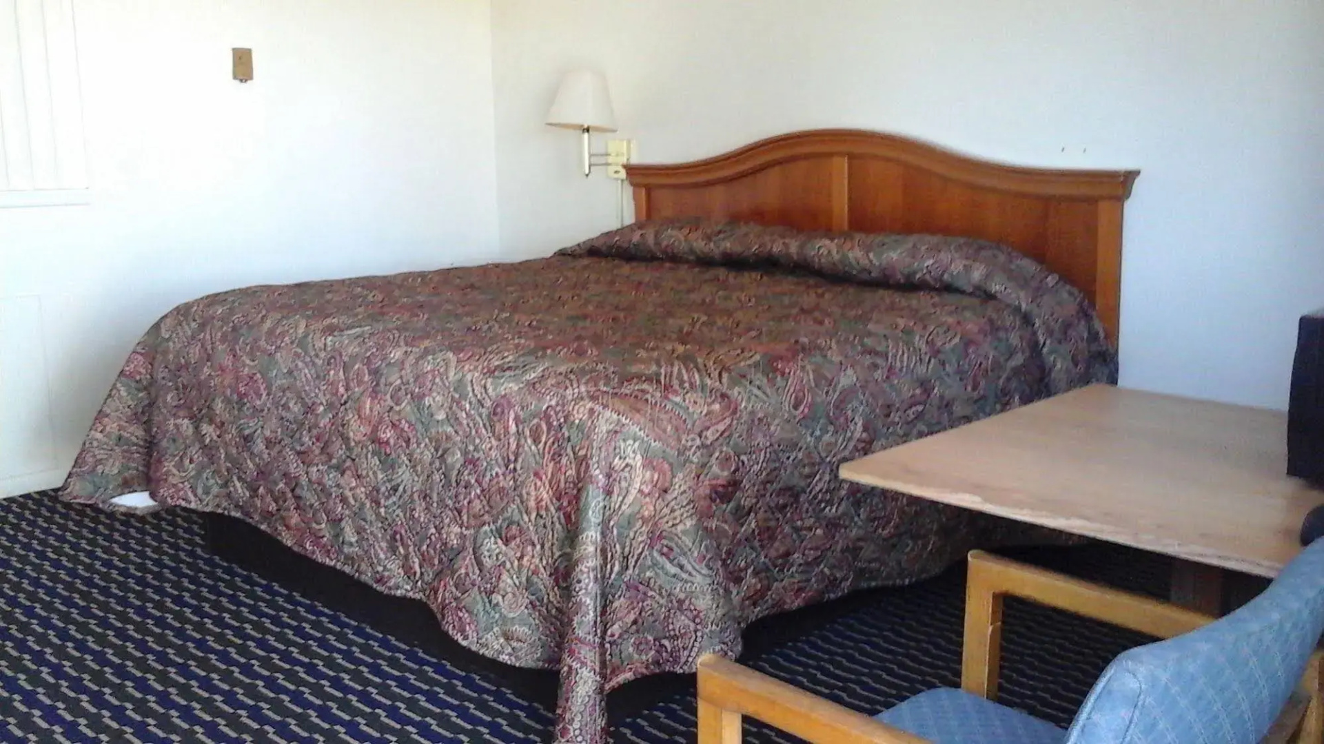 Norton Shores Inn