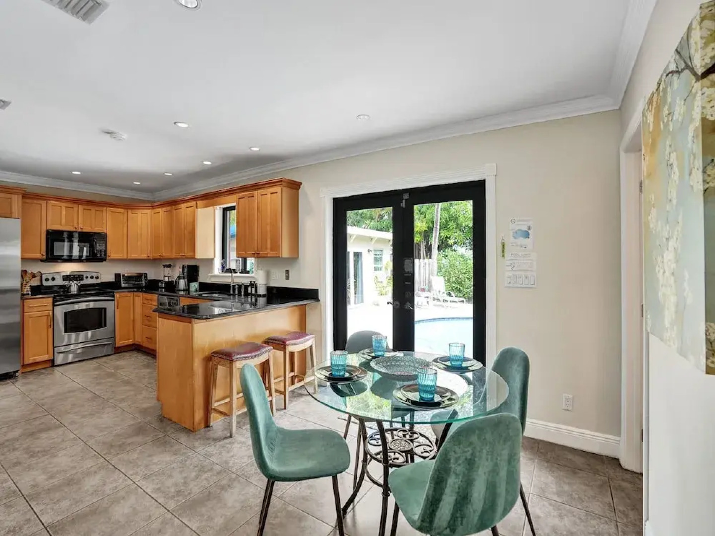 Vidal Manor 4BR Oasis w Pool Cabana- Wilton Dr