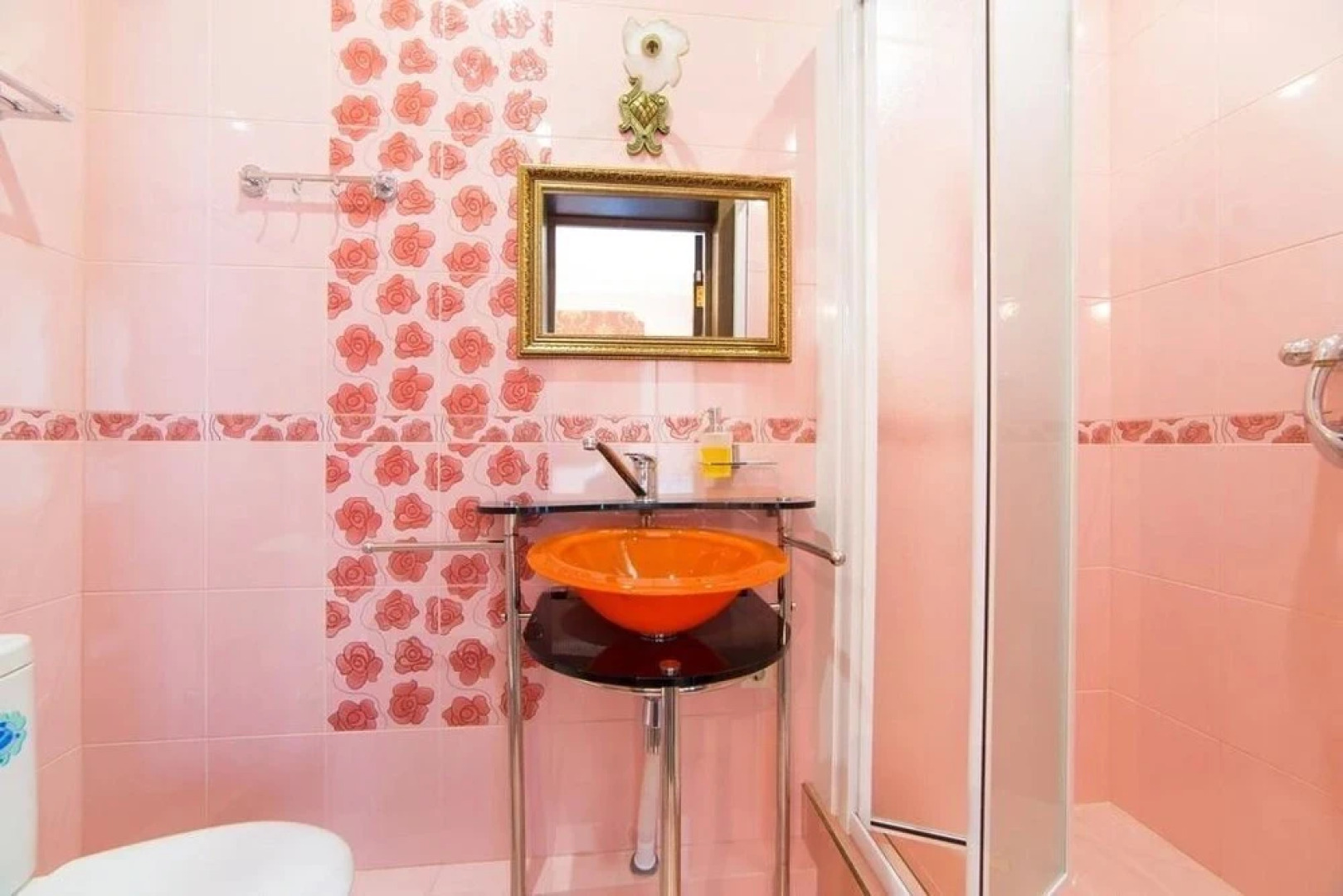 Adler Gold Guest House