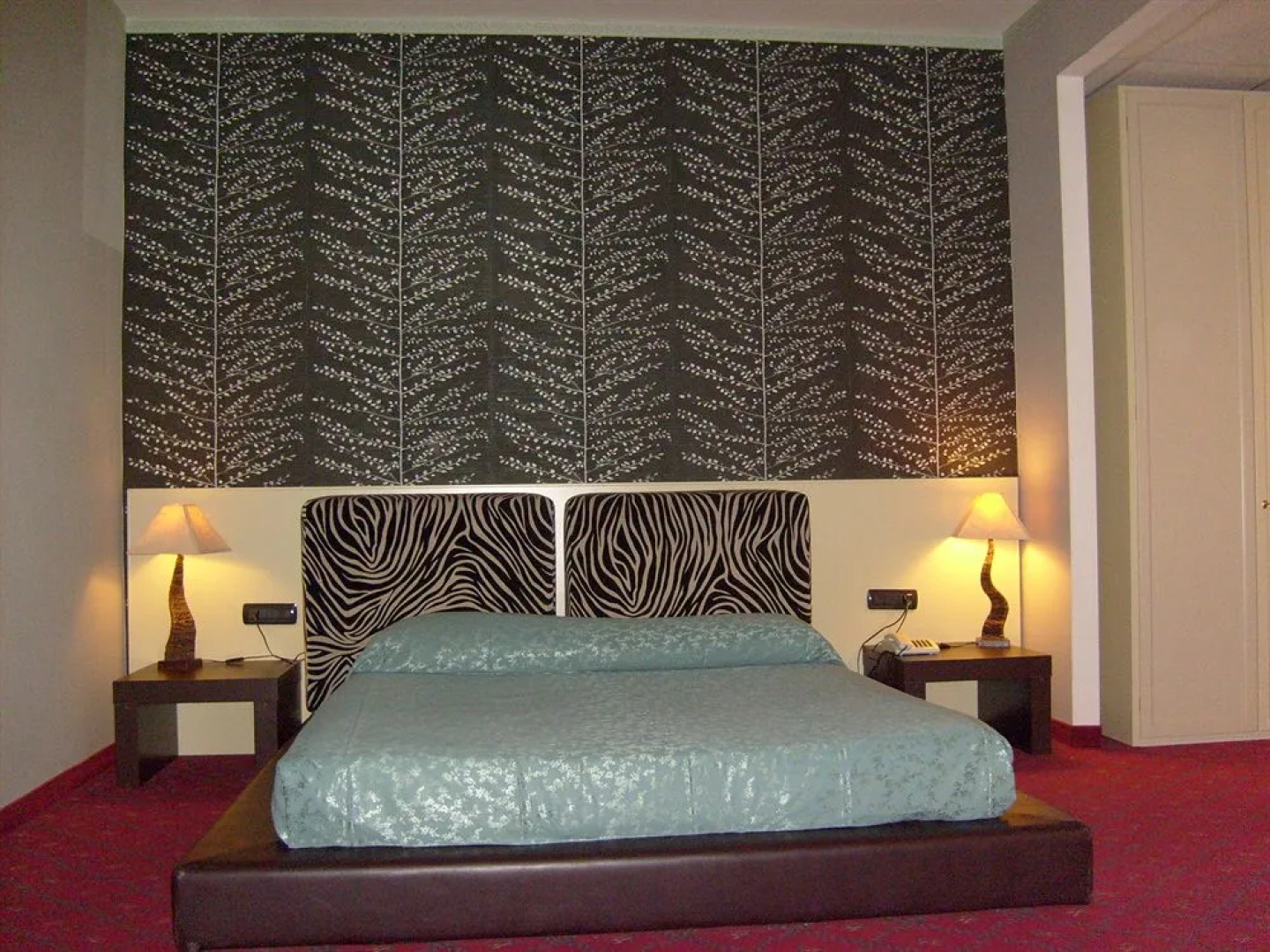 Hotel - Motel Flower