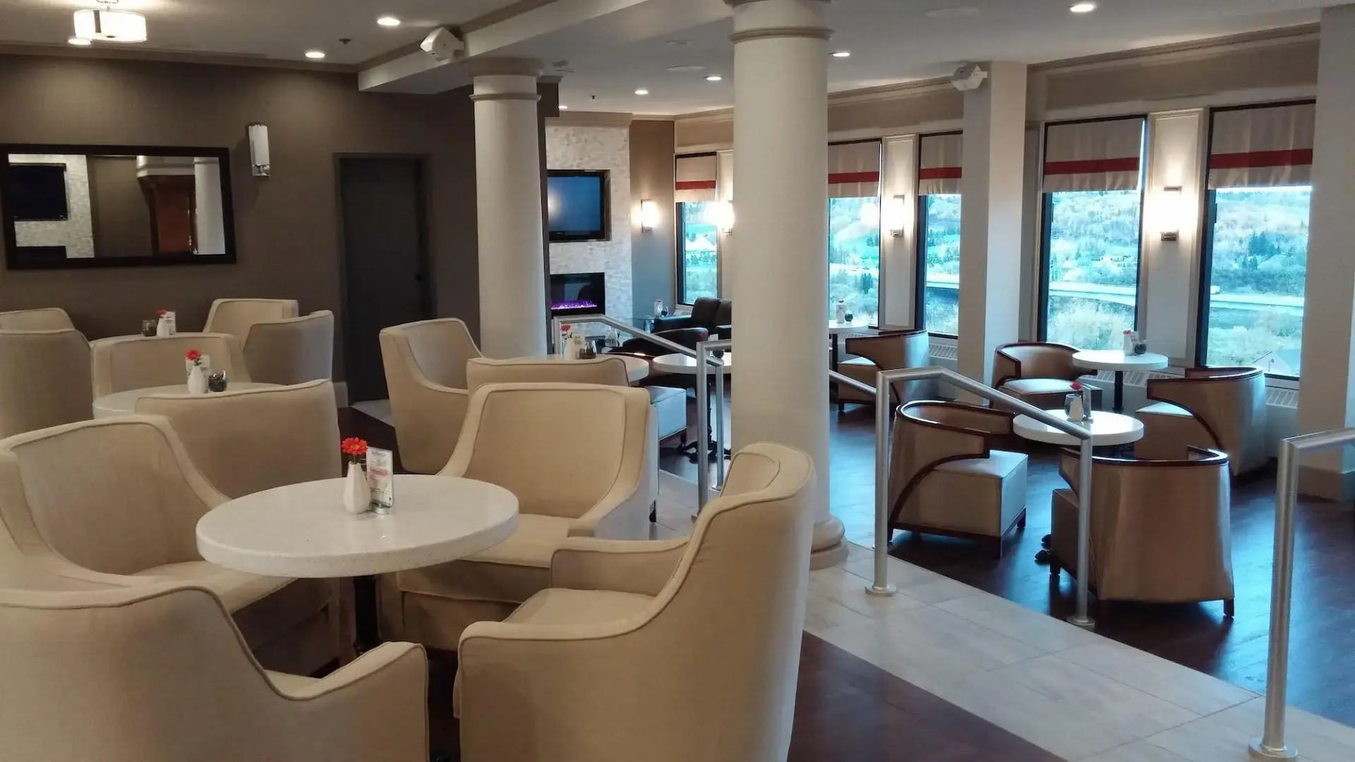 Chateau Lacombe Hotel