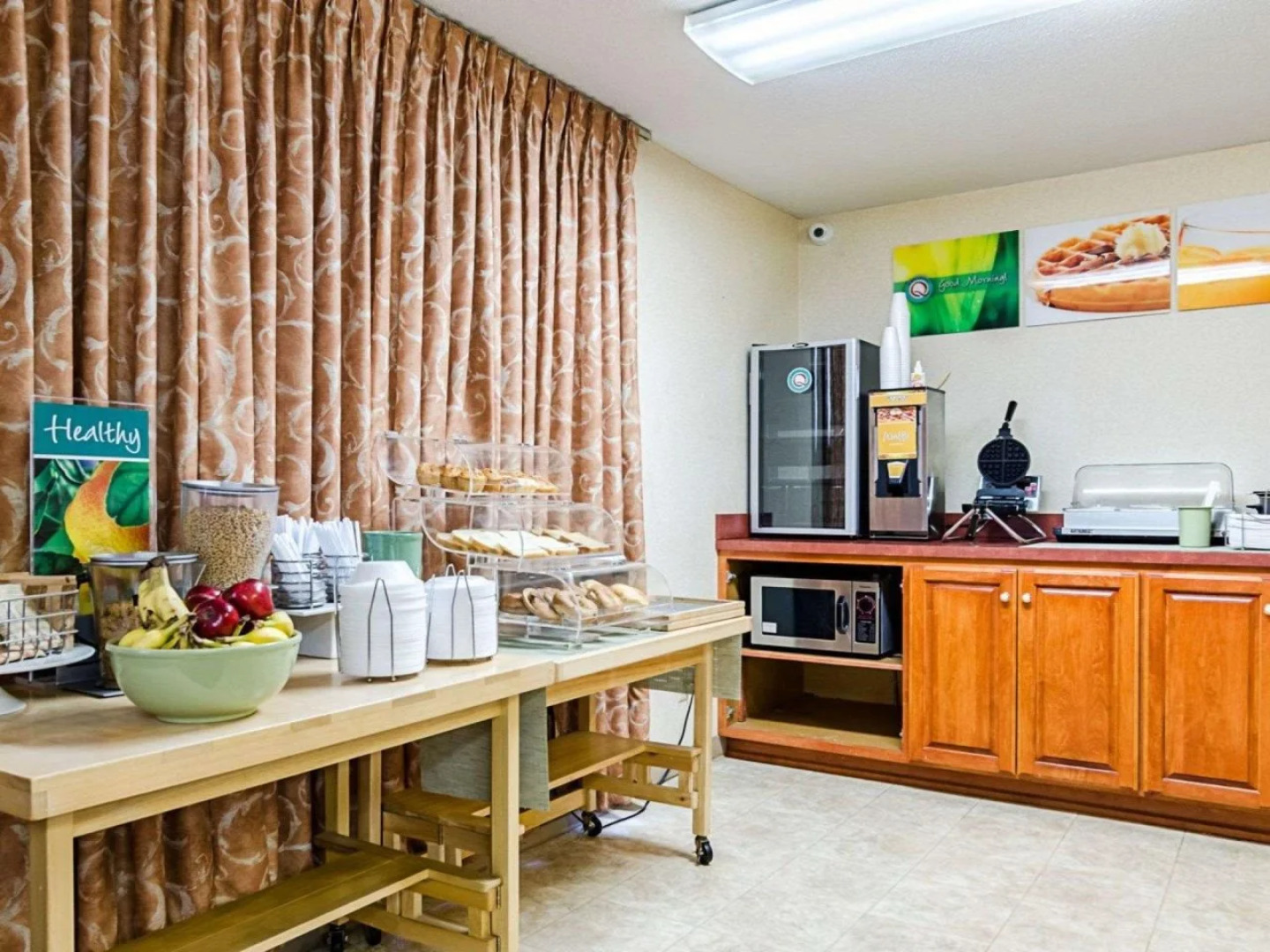 Super 8 by Wyndham Lawrence