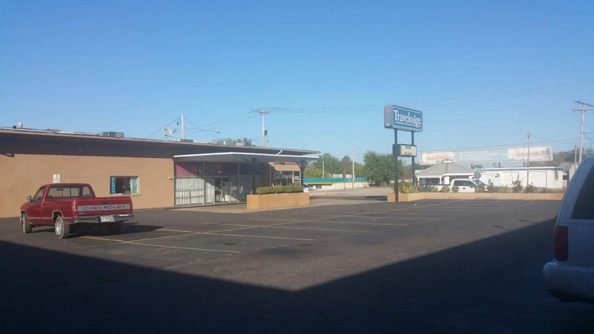 Econo Lodge Inn & Suites