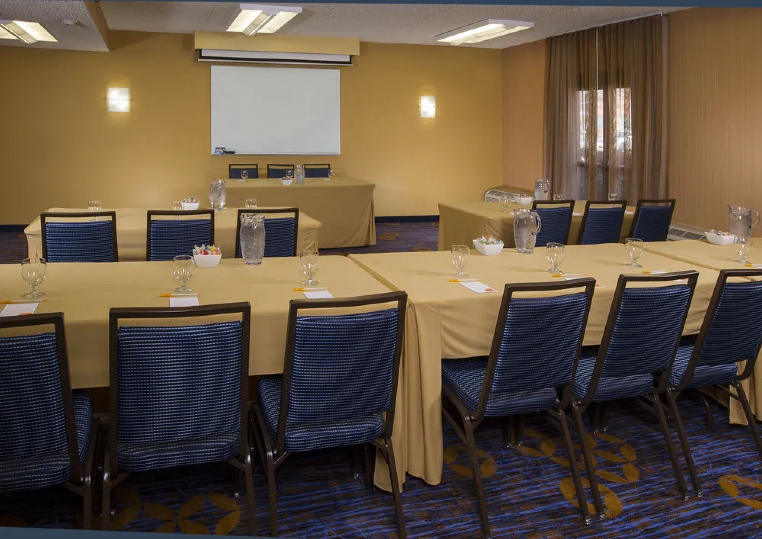 Courtyard Baltimore Hunt Valley