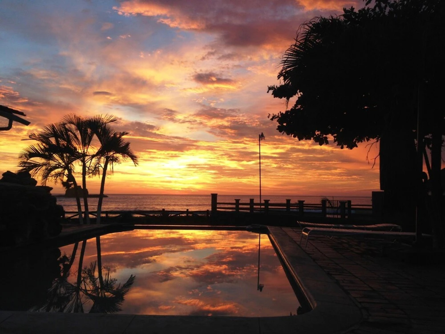 Marsella Beachfront Hotel