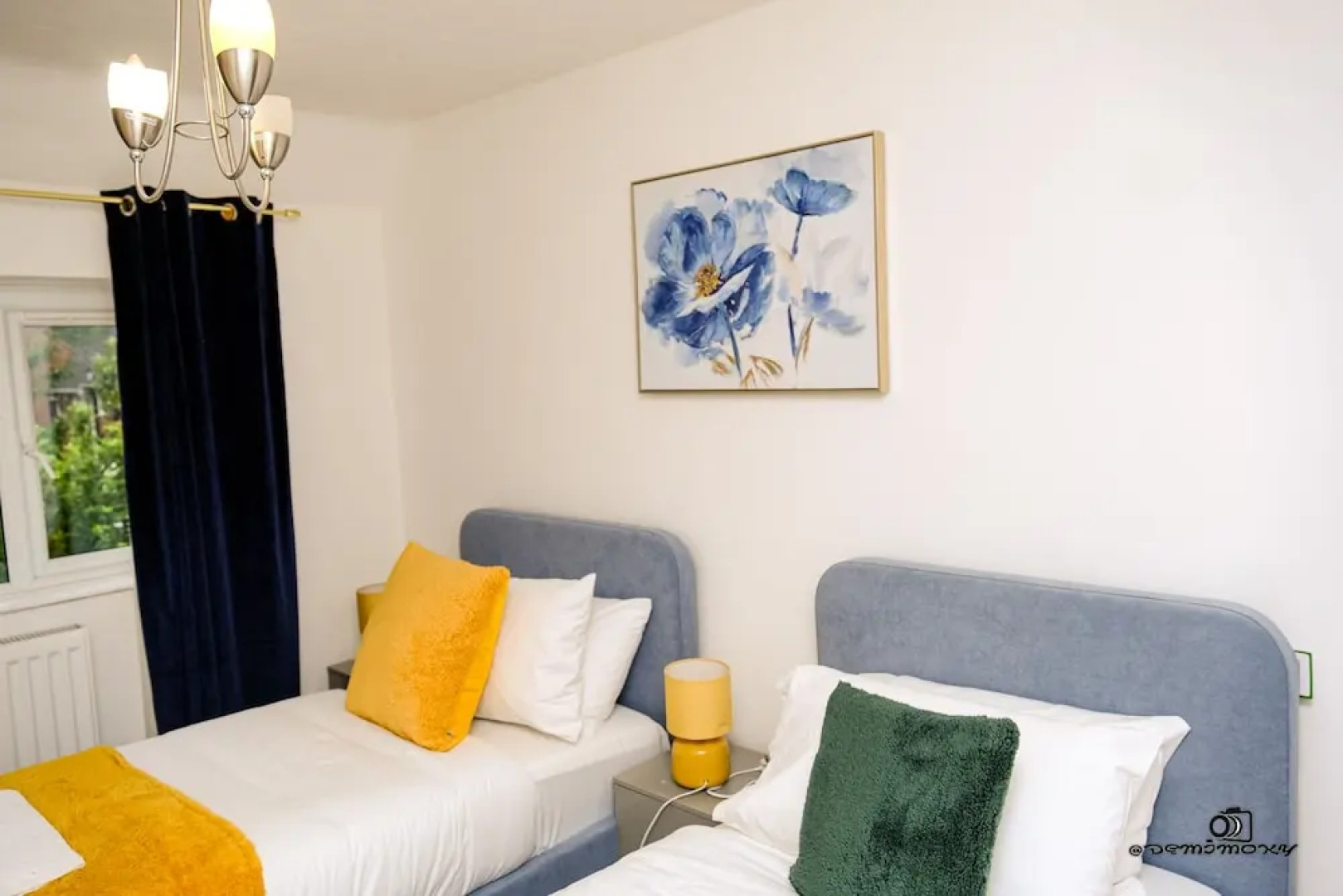 7 Guests - 3 Bedrooms - Parking - Pet Friendly