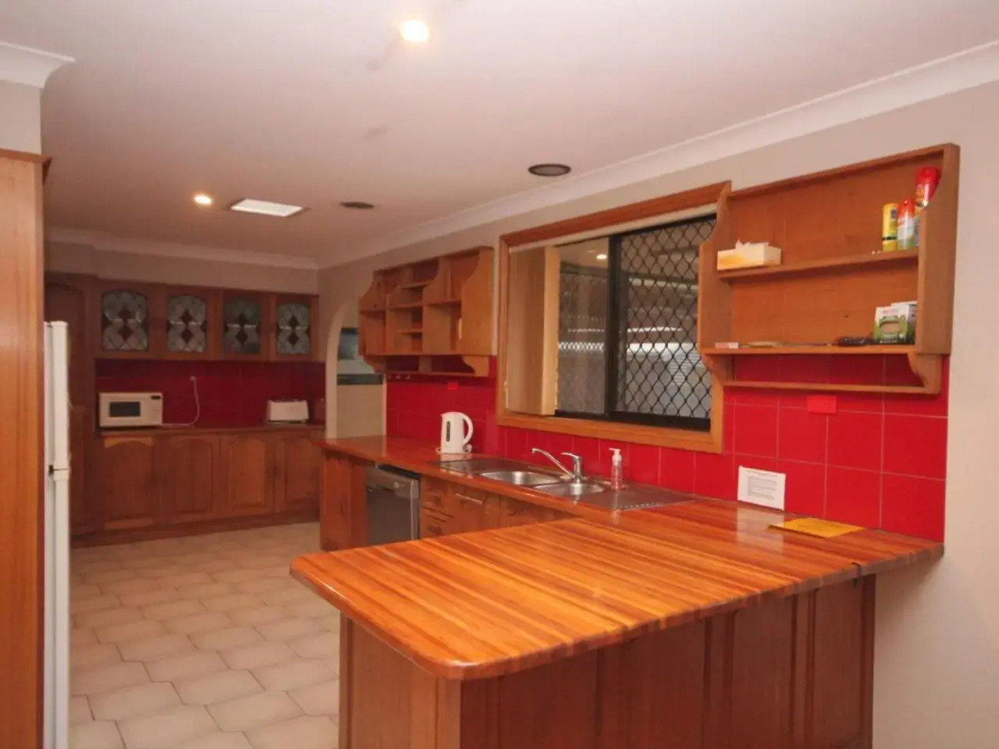 MIDDLEROCK RETREAT - 92 Chepana St LC