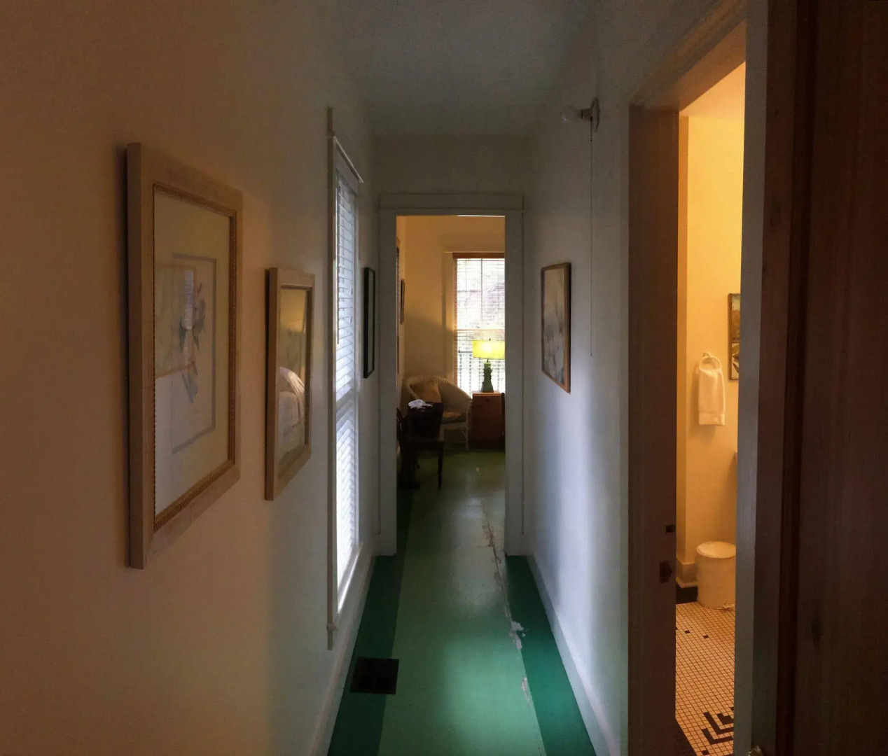 Hibiscus Coffee & Guesthouse