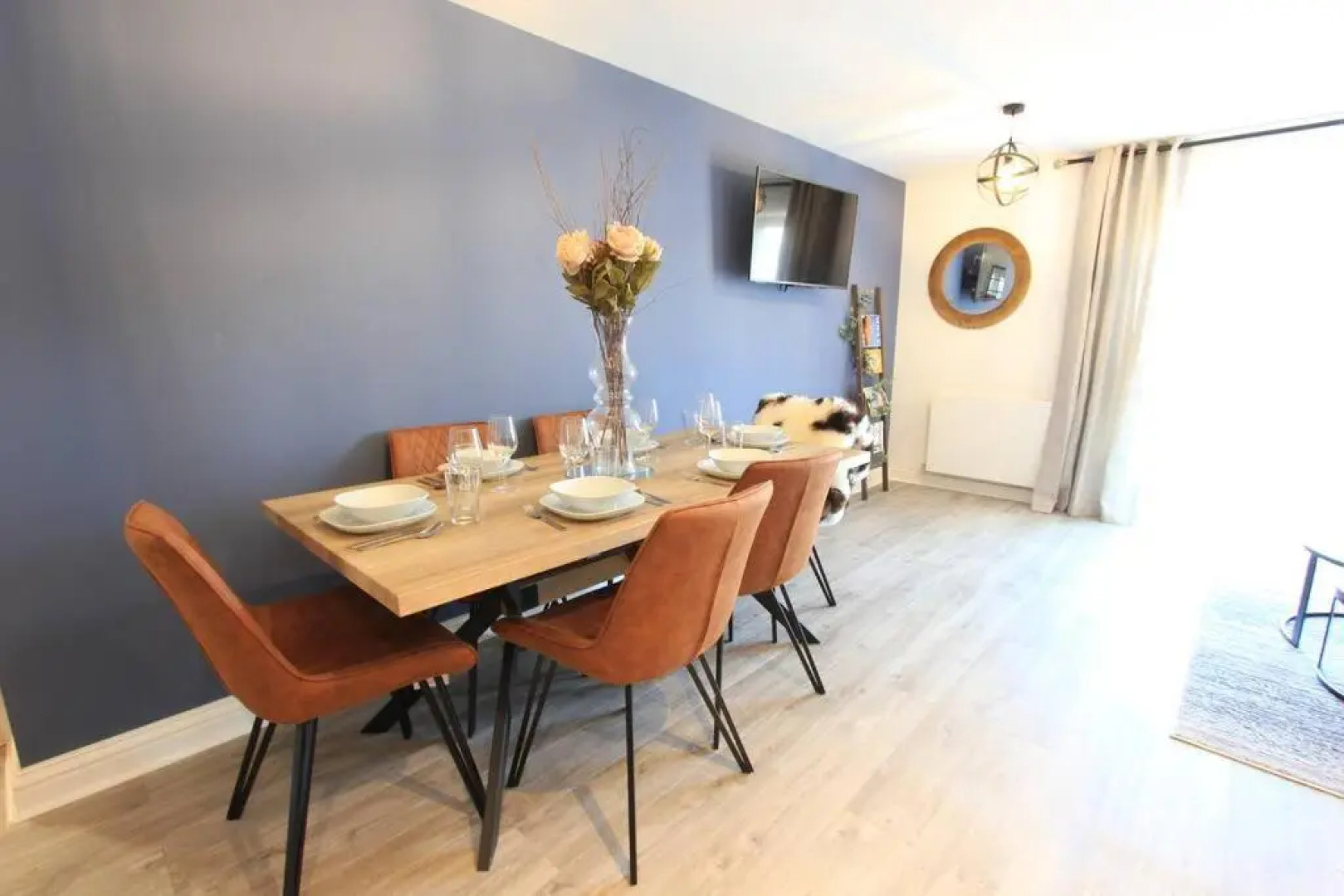 Cabot Mews Apartment 6