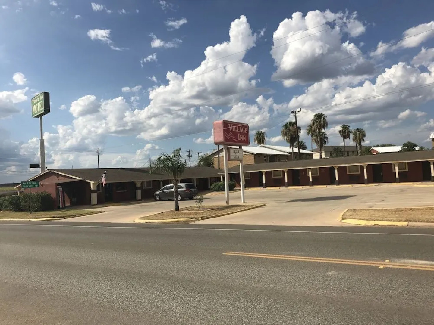 Village Inn Cotulla