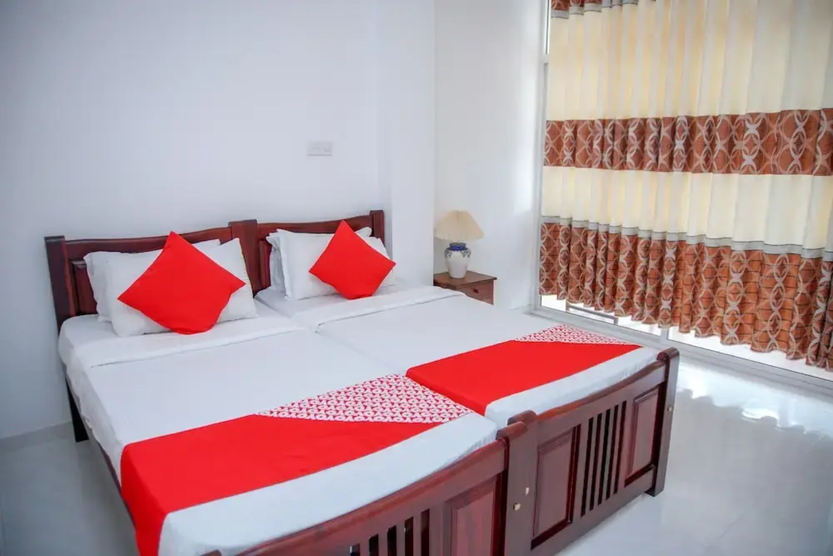 OYO 328 Machan Lanka Hotel