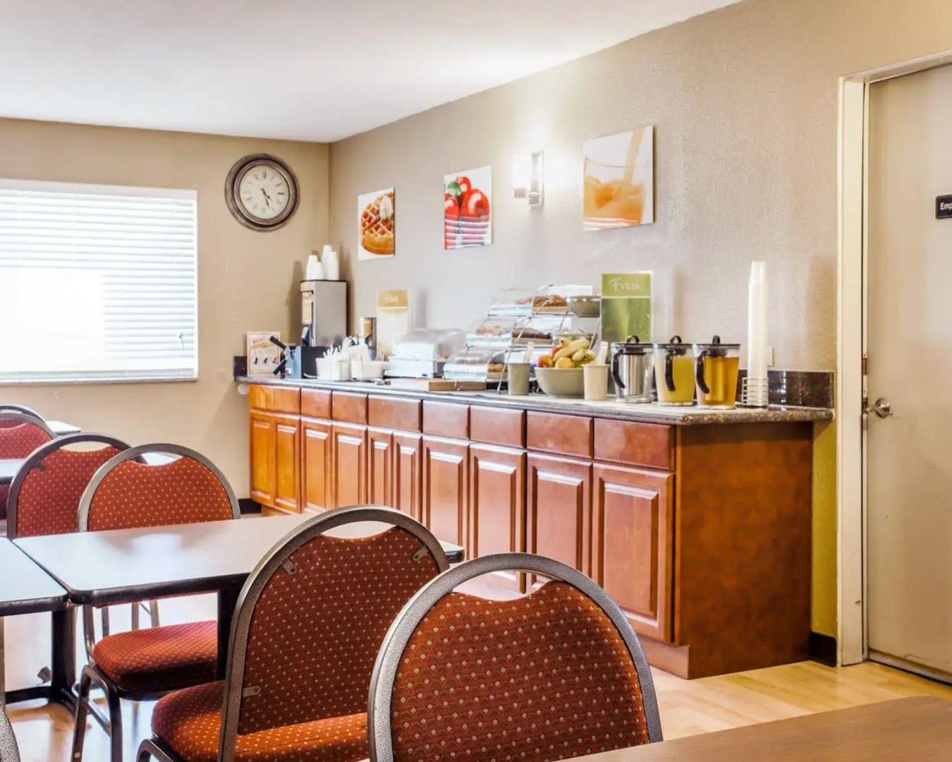 Quality Inn & Suites Vancouver North