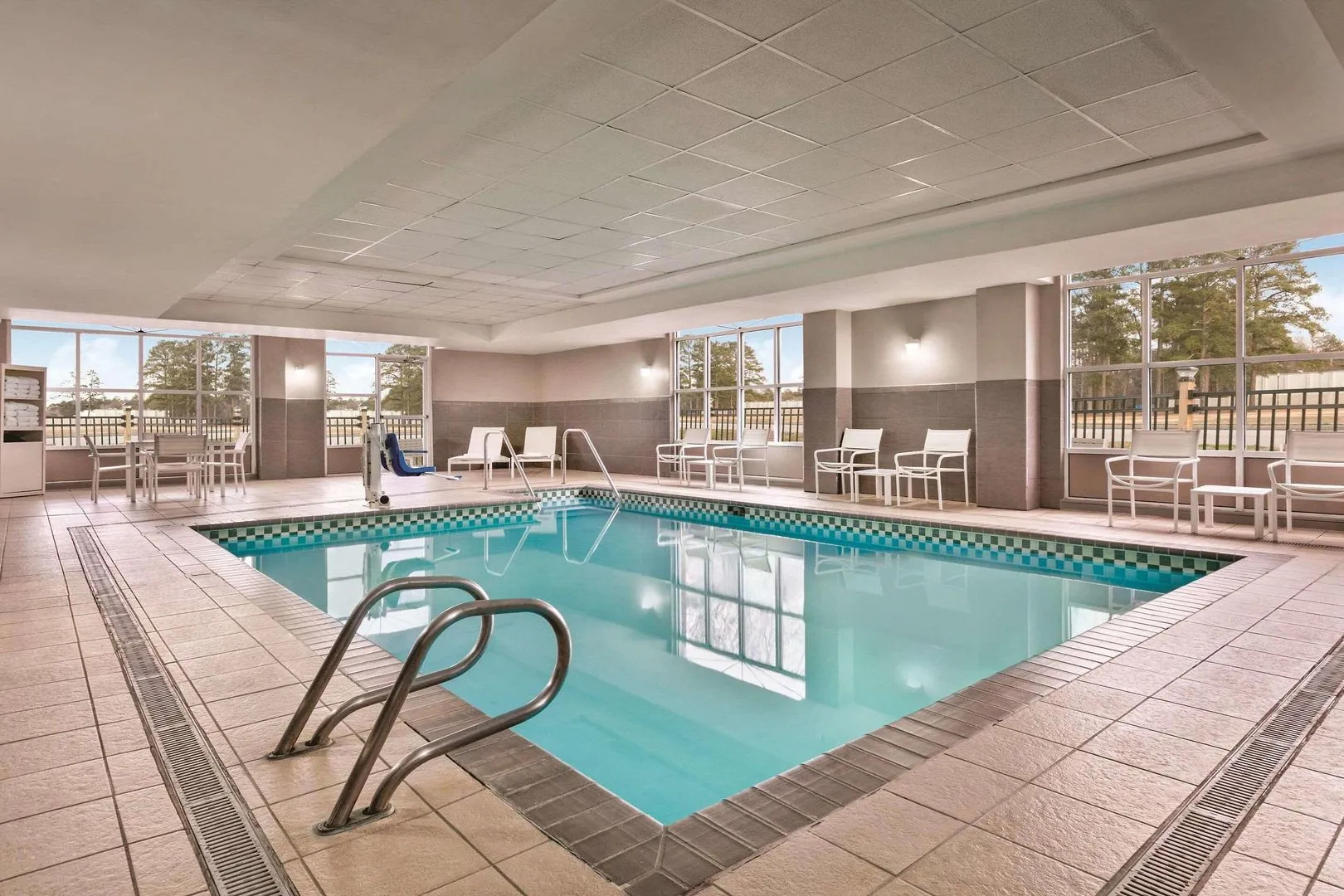 Country Inn & Suites by Radisson, Petersburg, VA