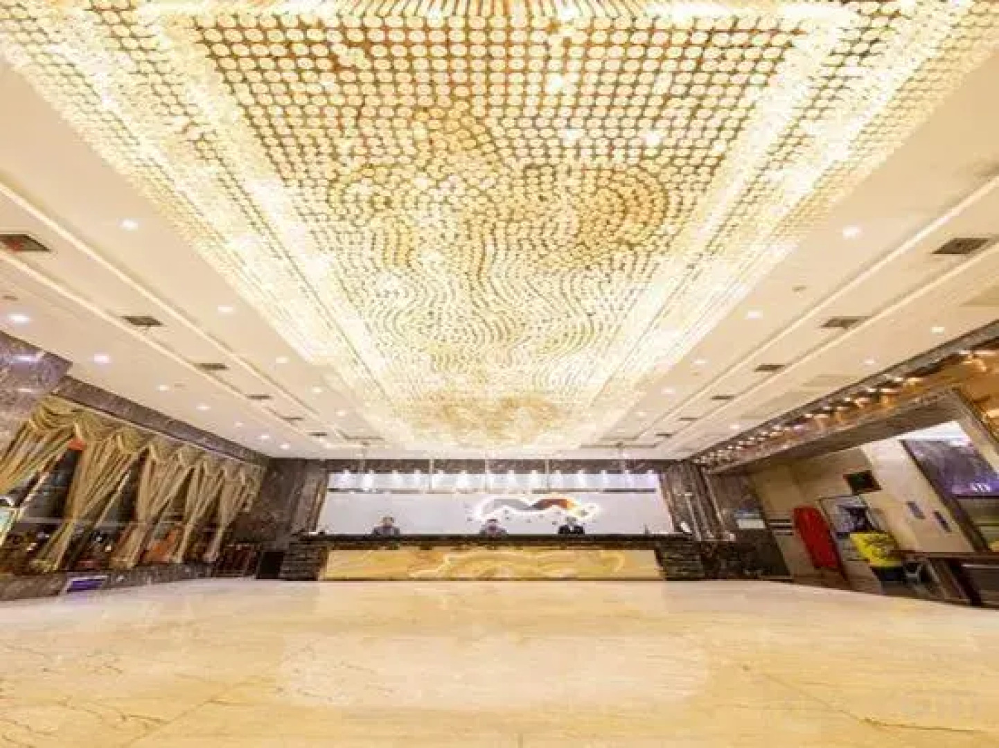 Holiday Islands Hotel