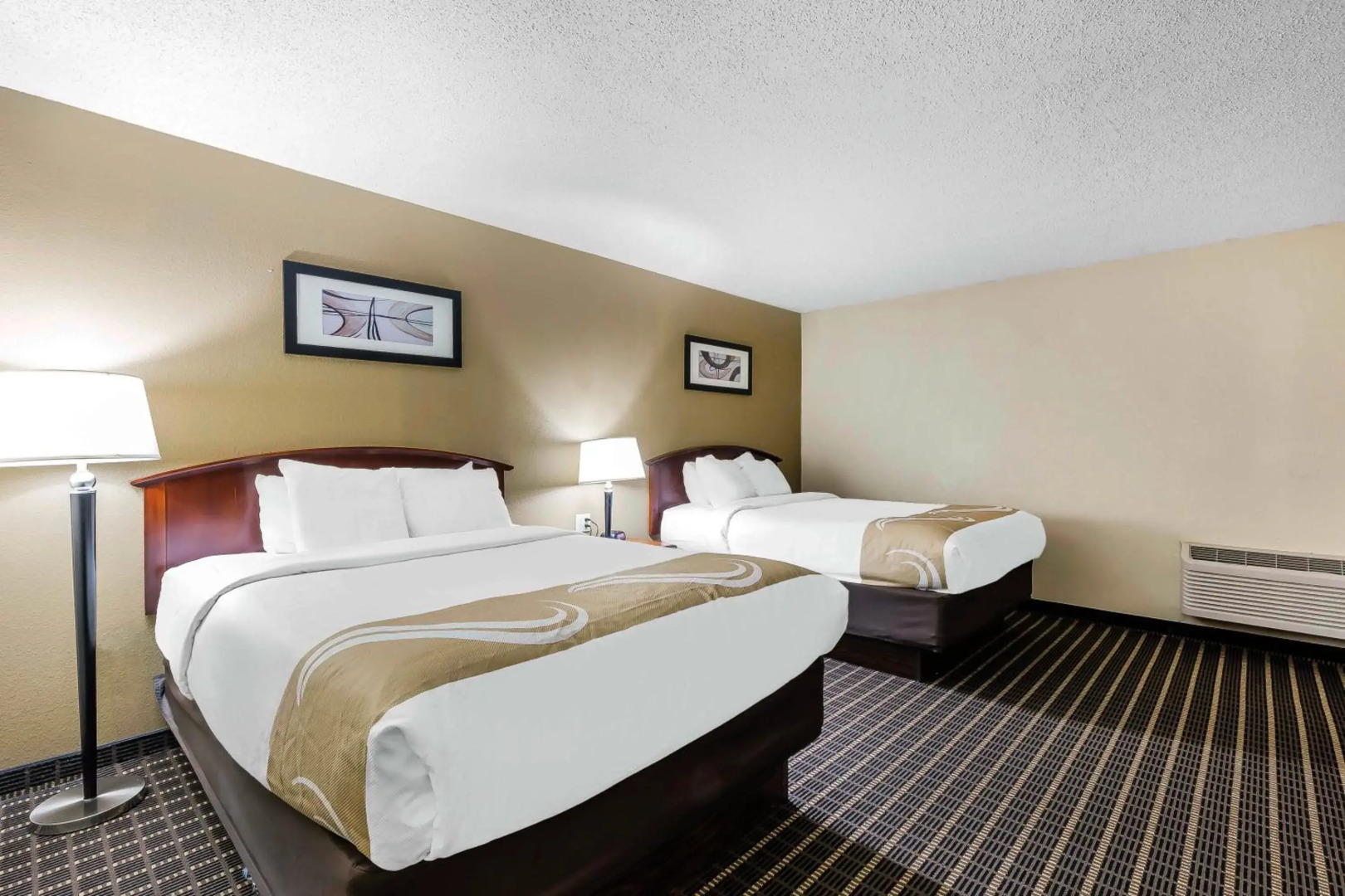 Quality Inn & Suites Sevierville - Pigeon Forge
