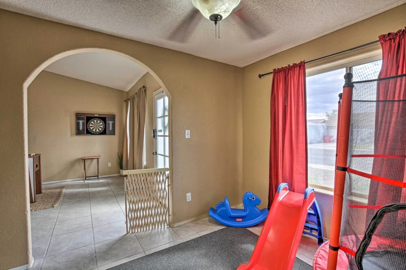 Yuma Retreat w/ Fire Pit in a Golf Course Mecca!