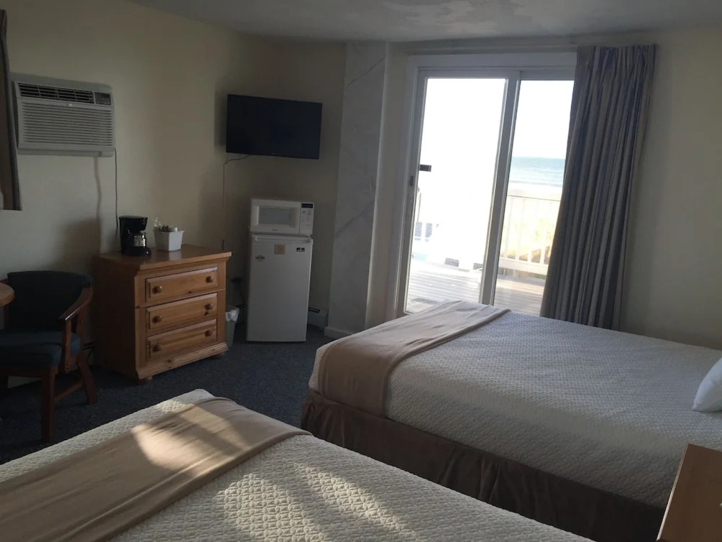 Sea Cliff House Motel