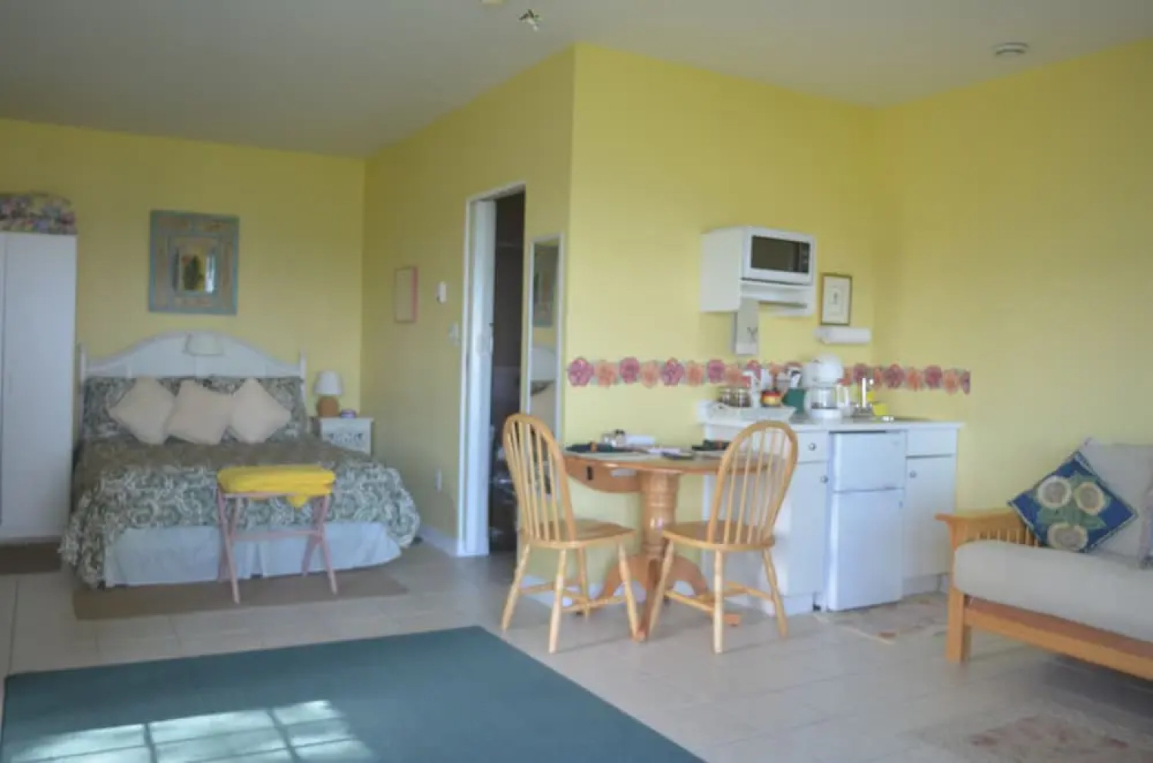 Sea Parrot Ocean View Resort