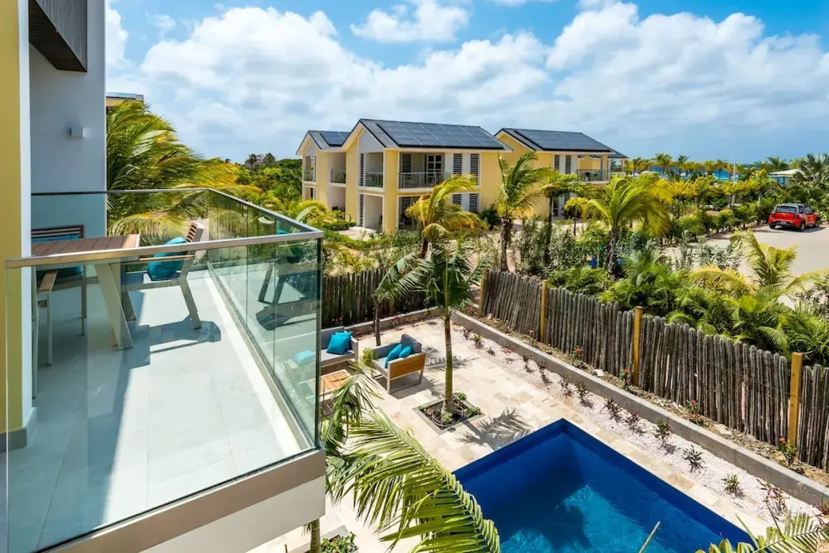Delfins Residences