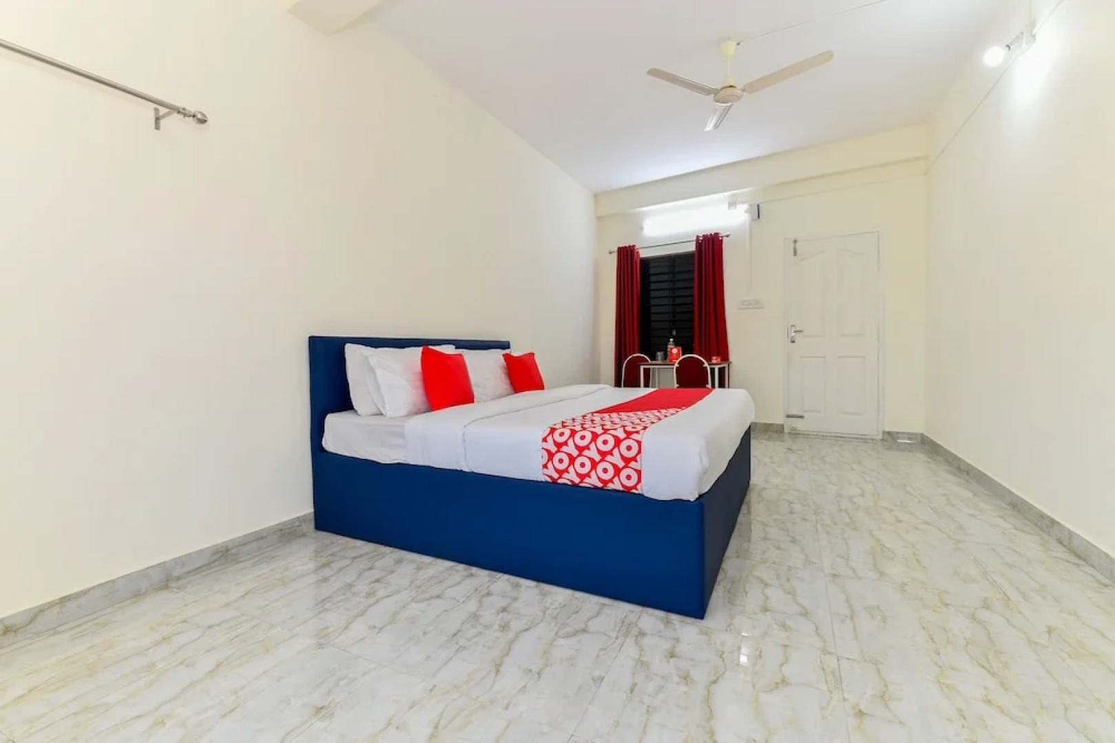 SilverKey Executive Stays 65165 Athani Residency