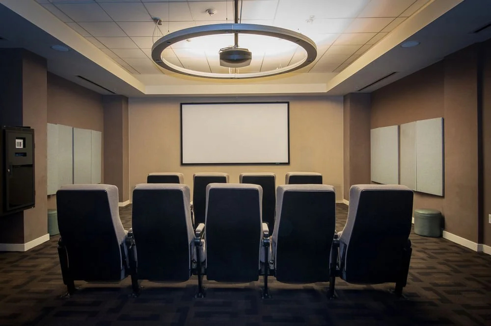 Sunshine Suites At 417