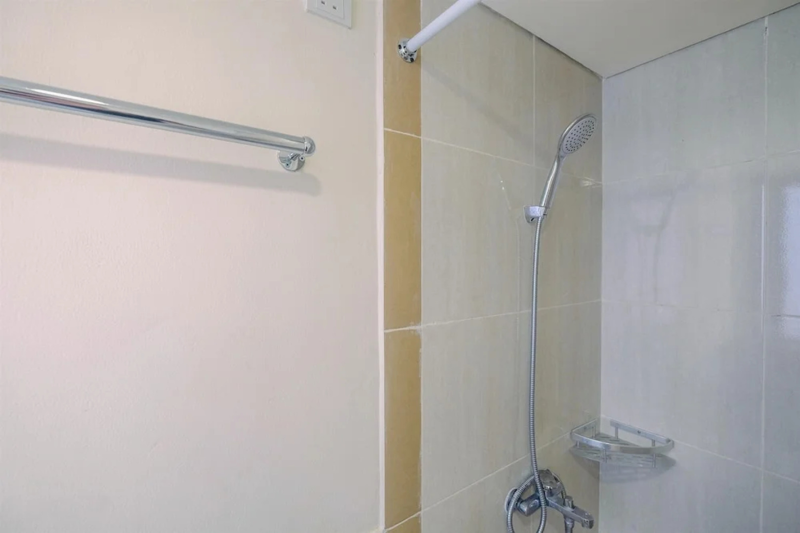 New Furnished and Enjoy 2BR at Meikarta Apartment