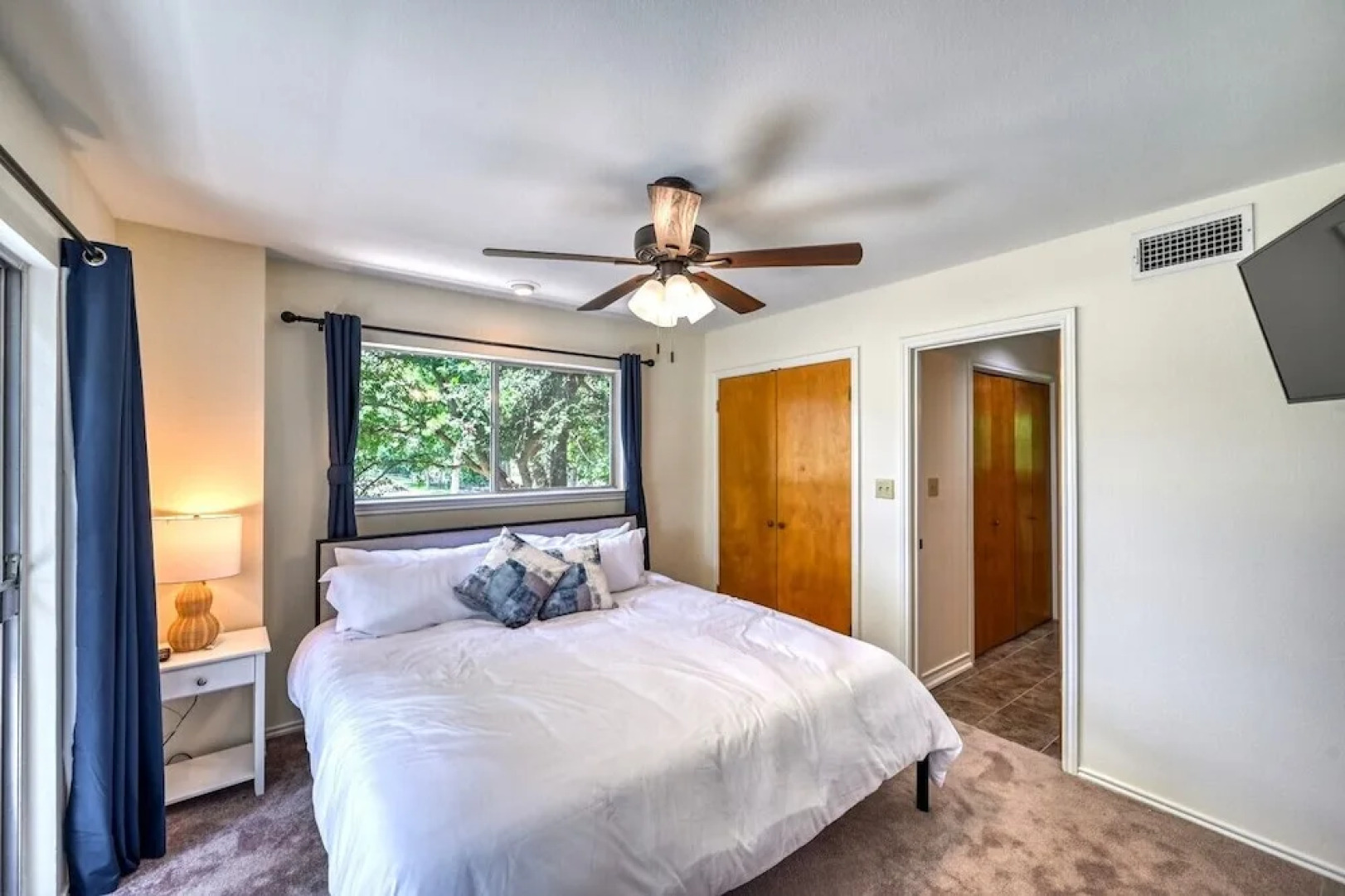 Luxury Riverfront Oasis W/boat Dock-grill-firepit!